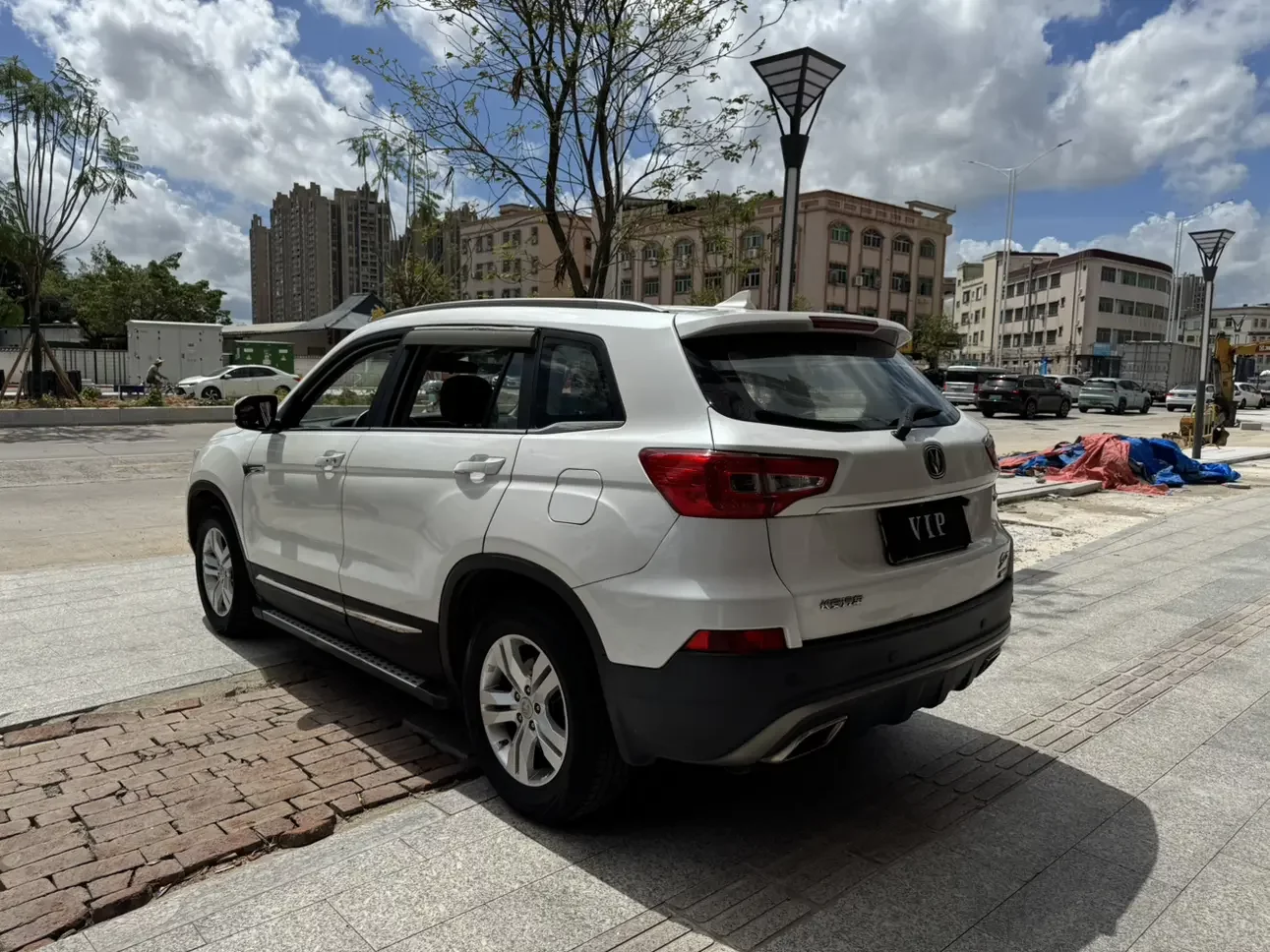 Changan CS75