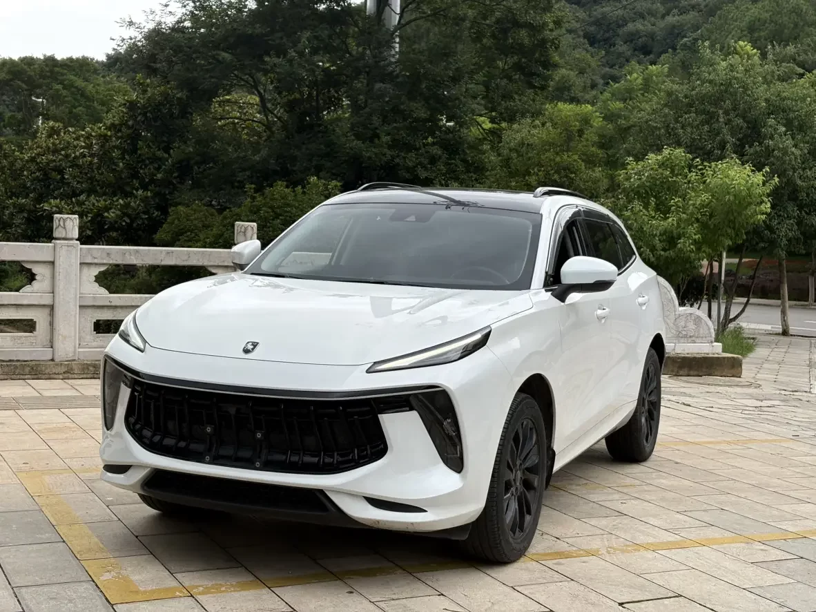 Forthing Fengxing T5 EVO