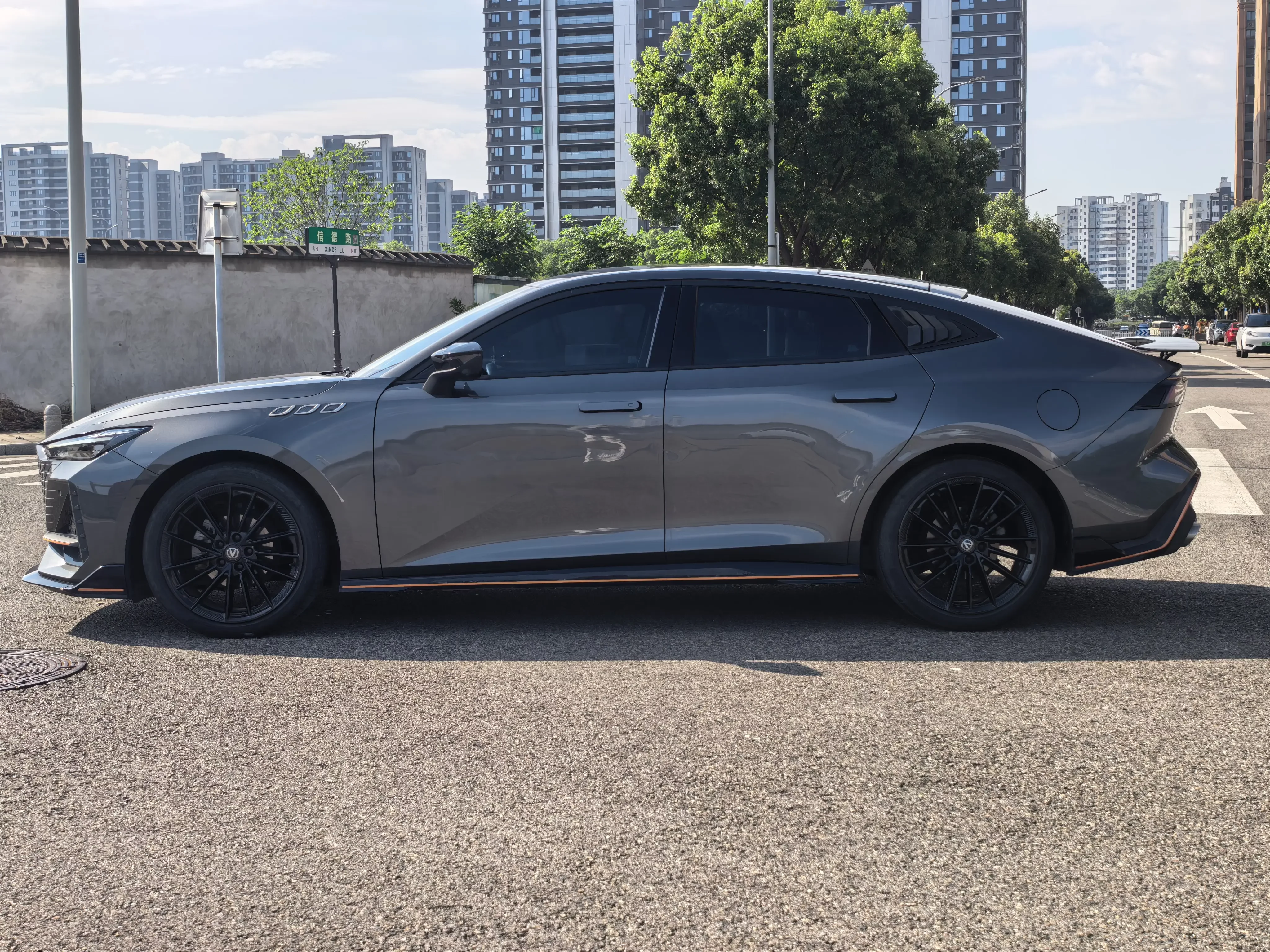 Changan UNI-V