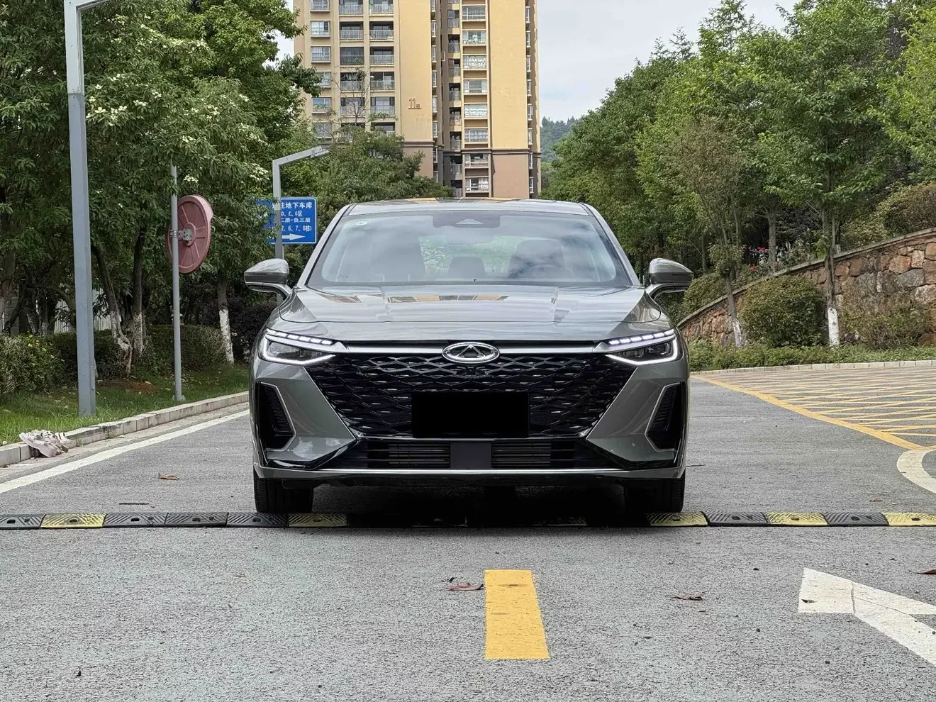 Chery Arrizo 8