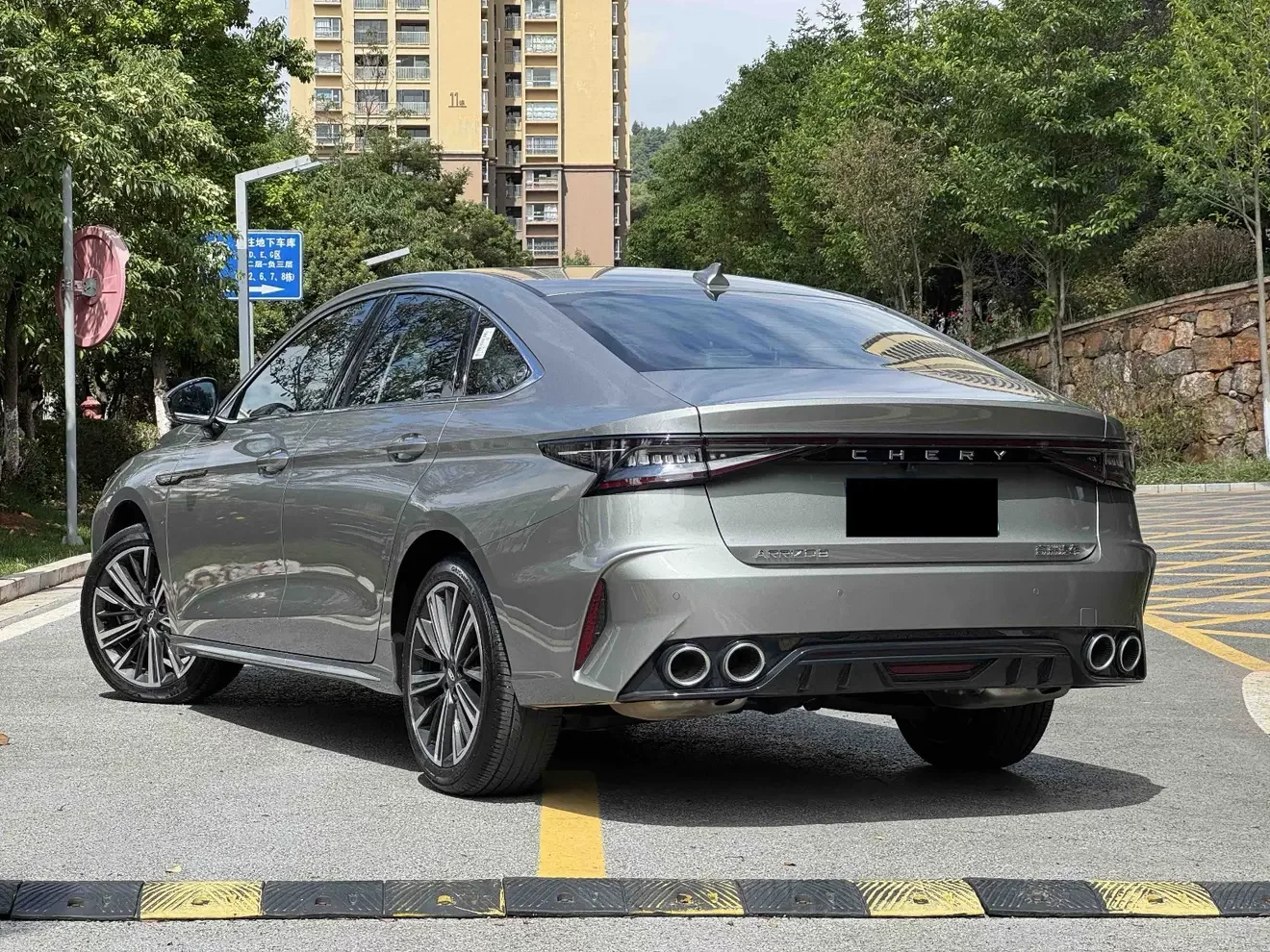 Chery Arrizo 8