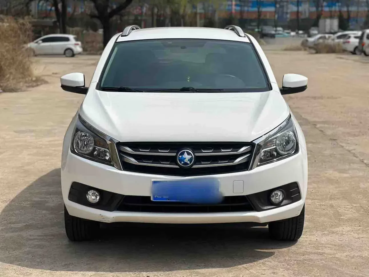 Kai Chen Venucia T70