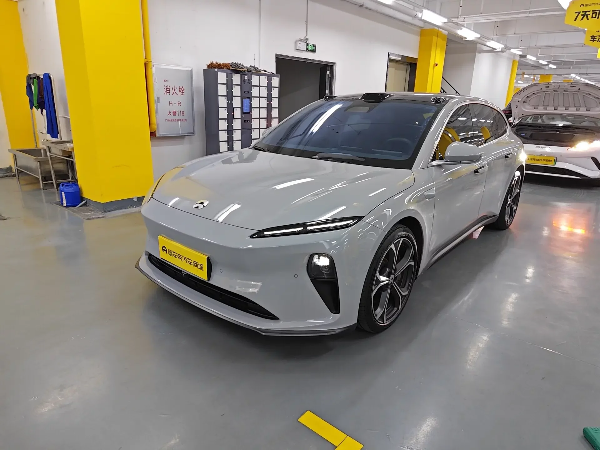 NIO ET5T