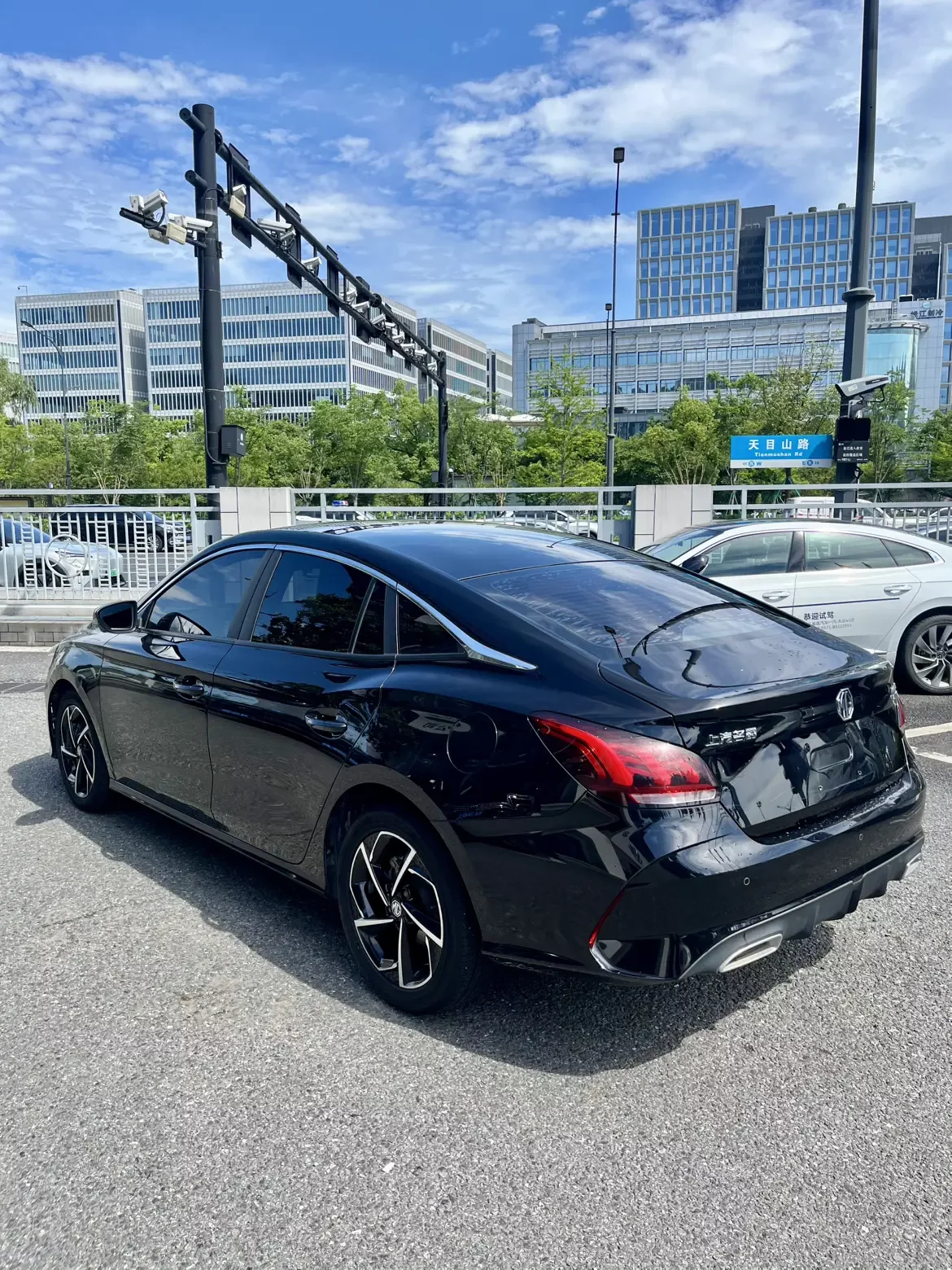 MG 5
