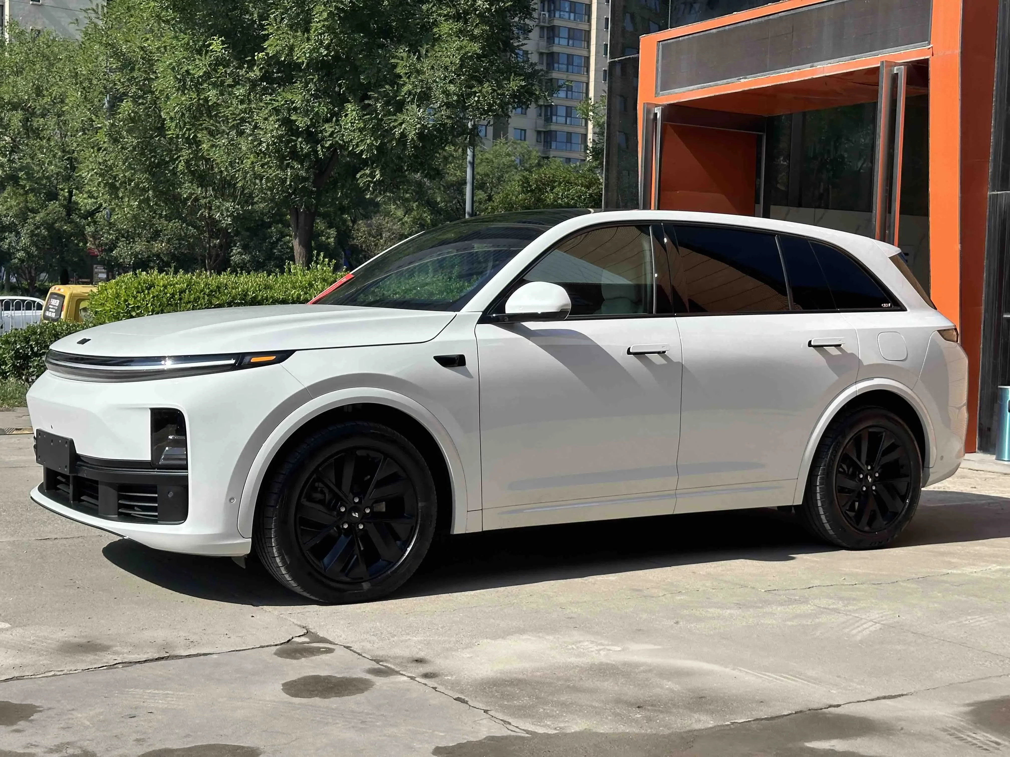 Lixiang L7