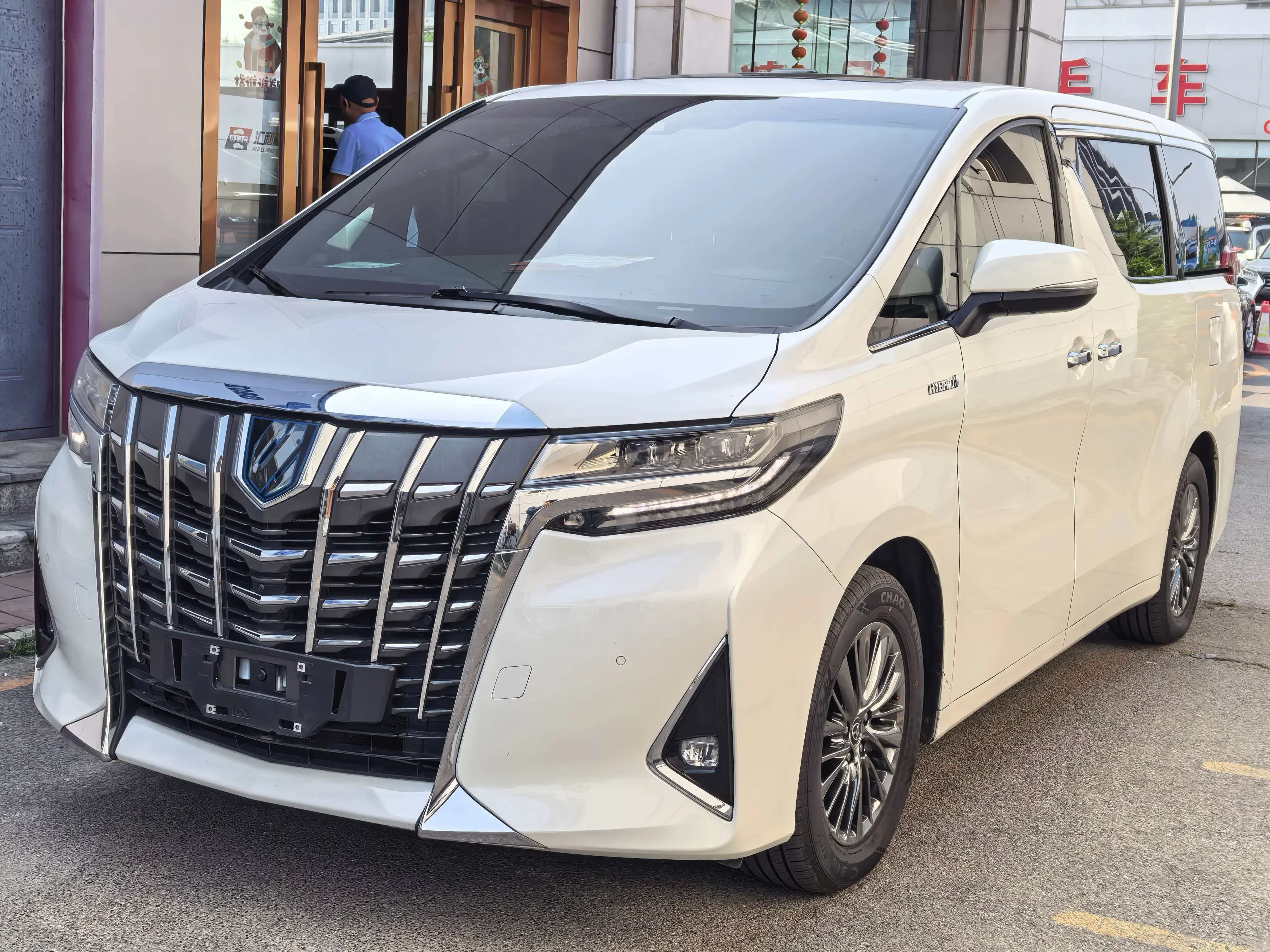 TOYOTA ALPHARD