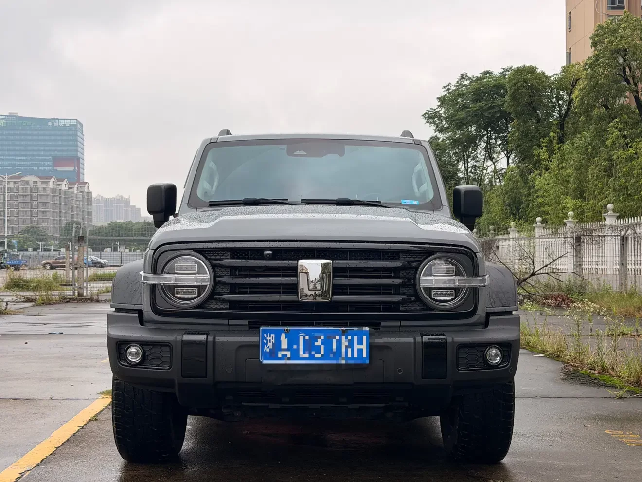 Tank 300