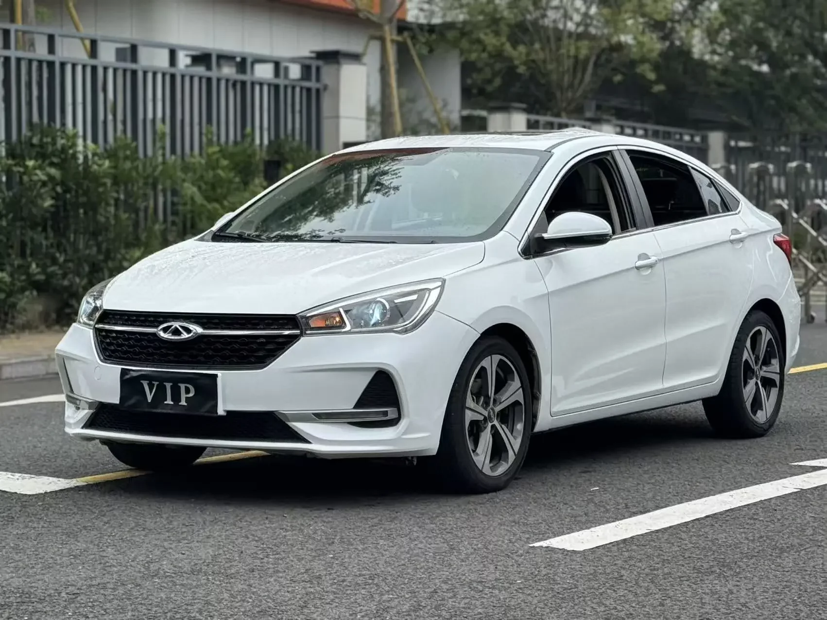 Chery Arrizo 5
