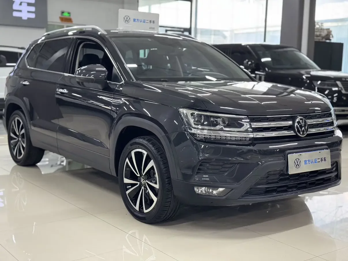 Volkswagen Tharu