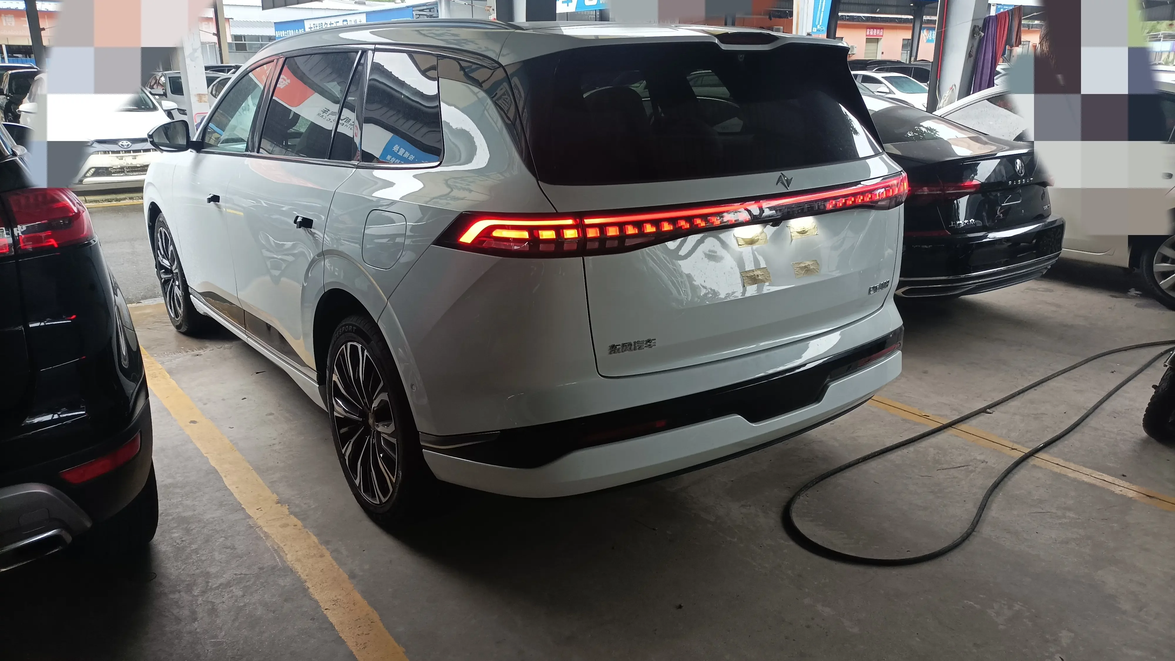 Dongfeng Yipai 008