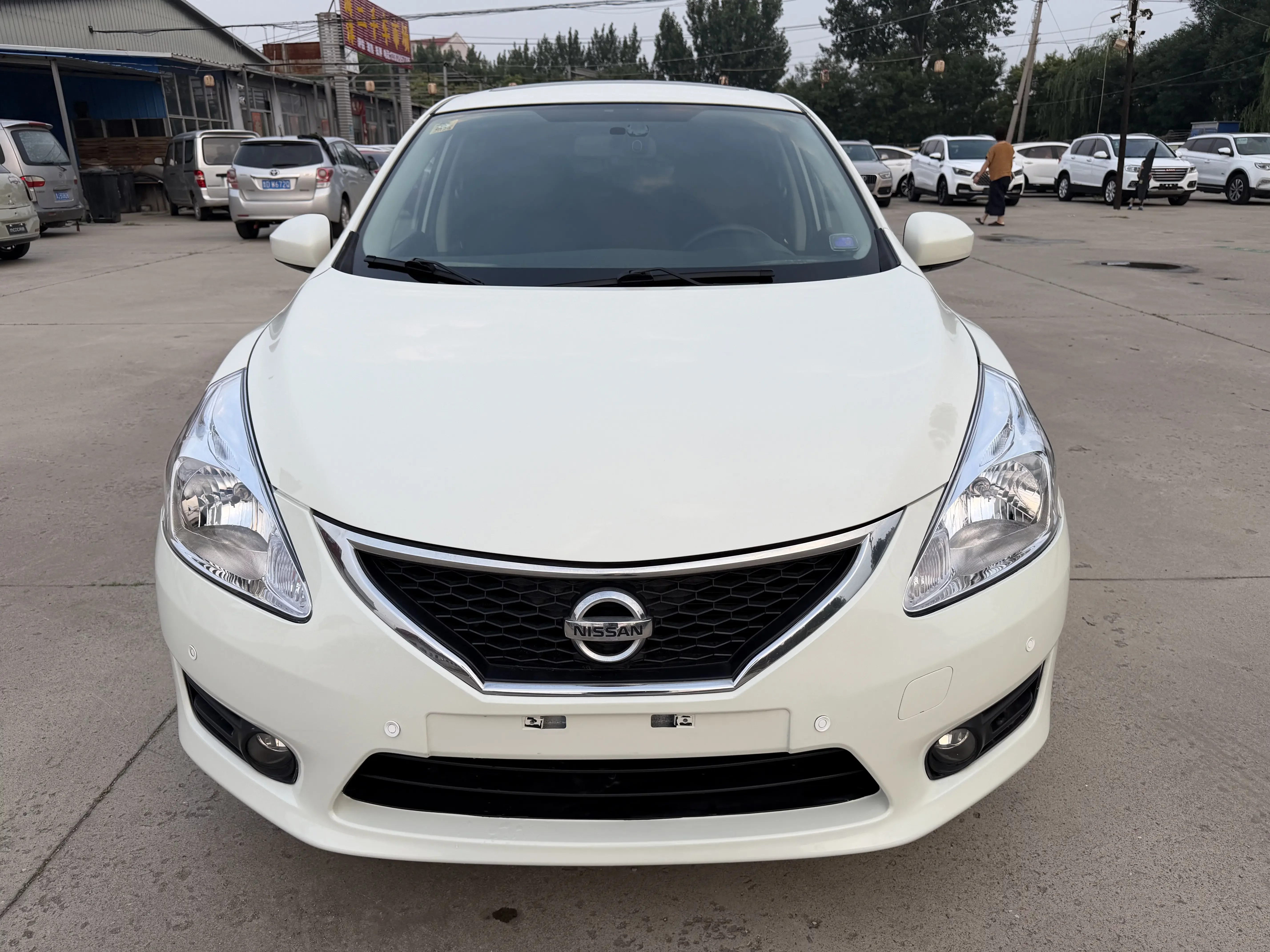 Nissan Tiida