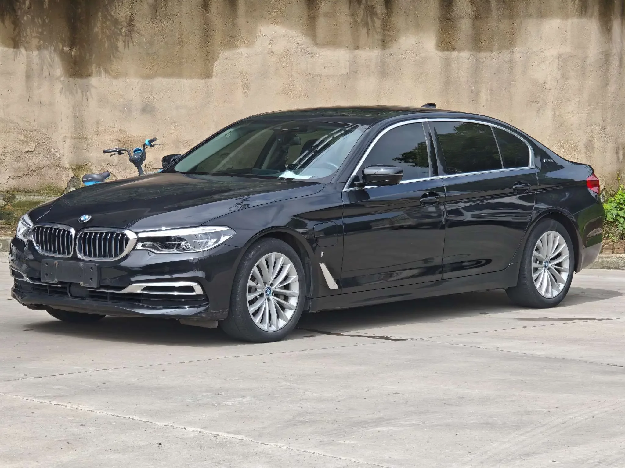 BMW 5 Series PHEV