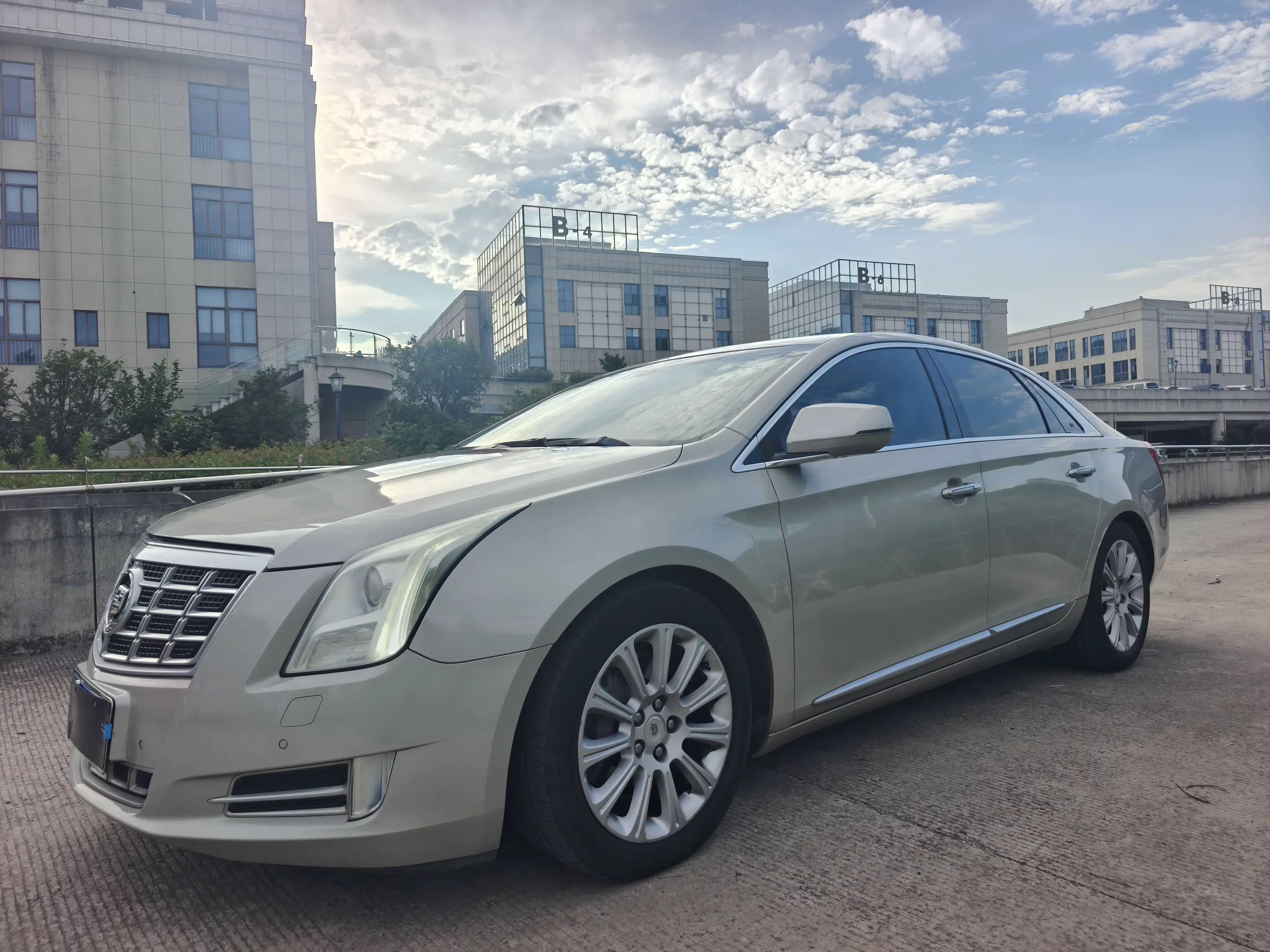 Cadillac XTS