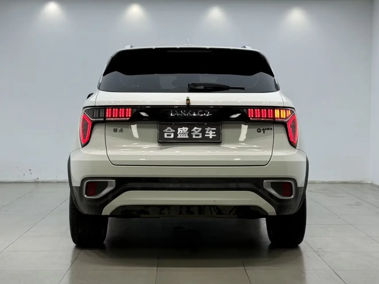 Lynk & Co 01