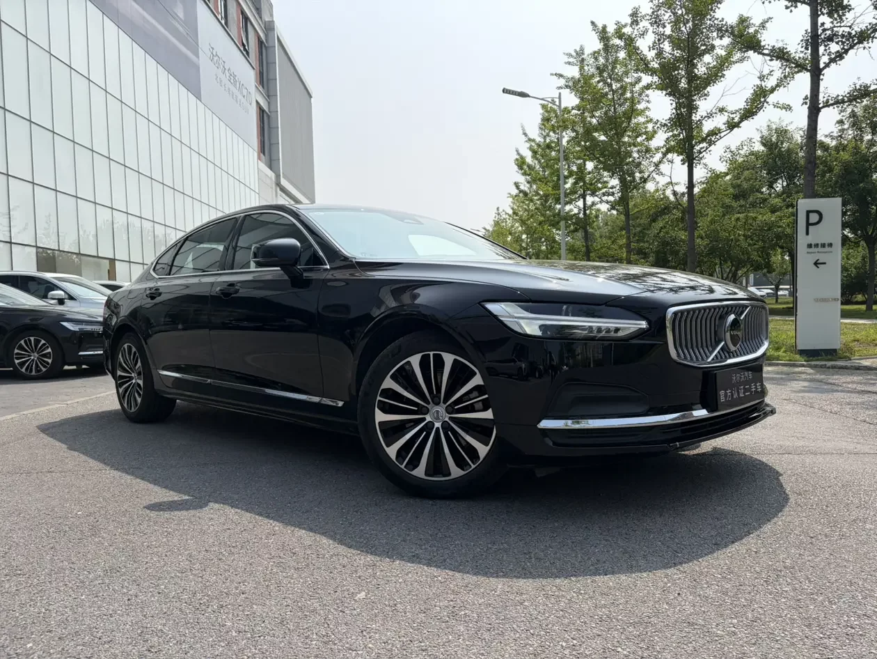 Volvo S90