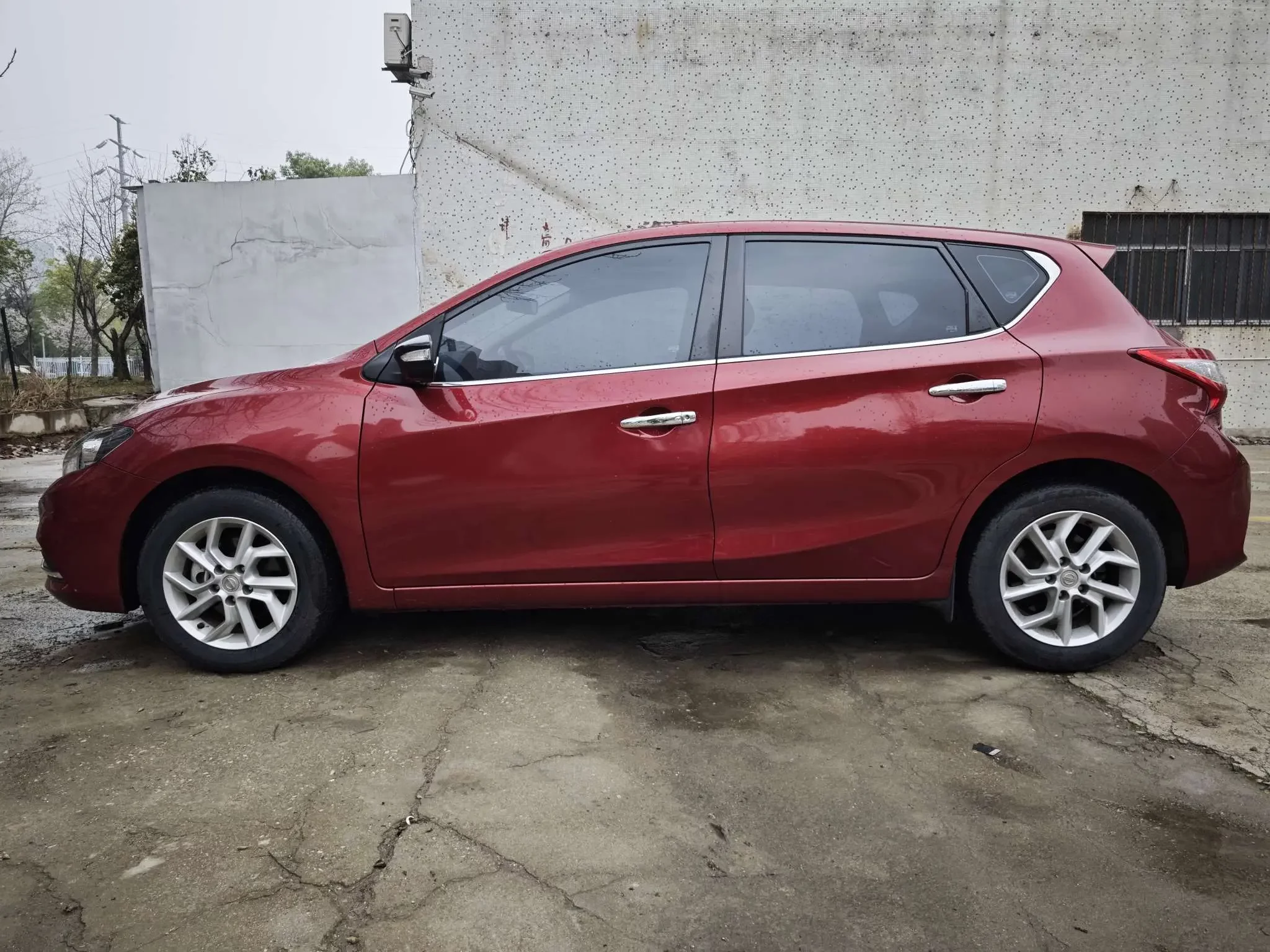 Nissan Tiida