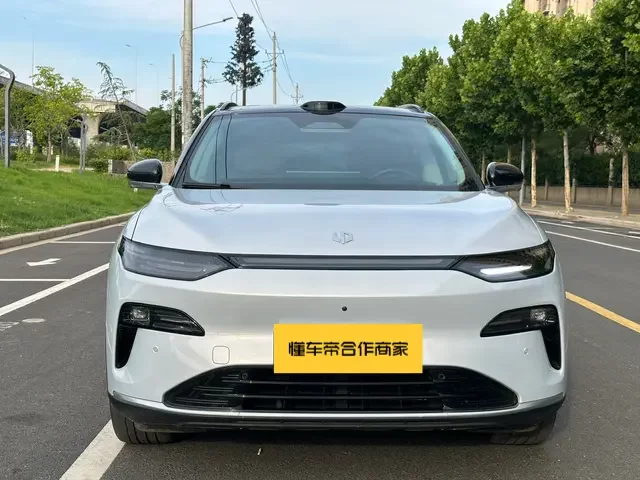 Leapmotor Zero running C11