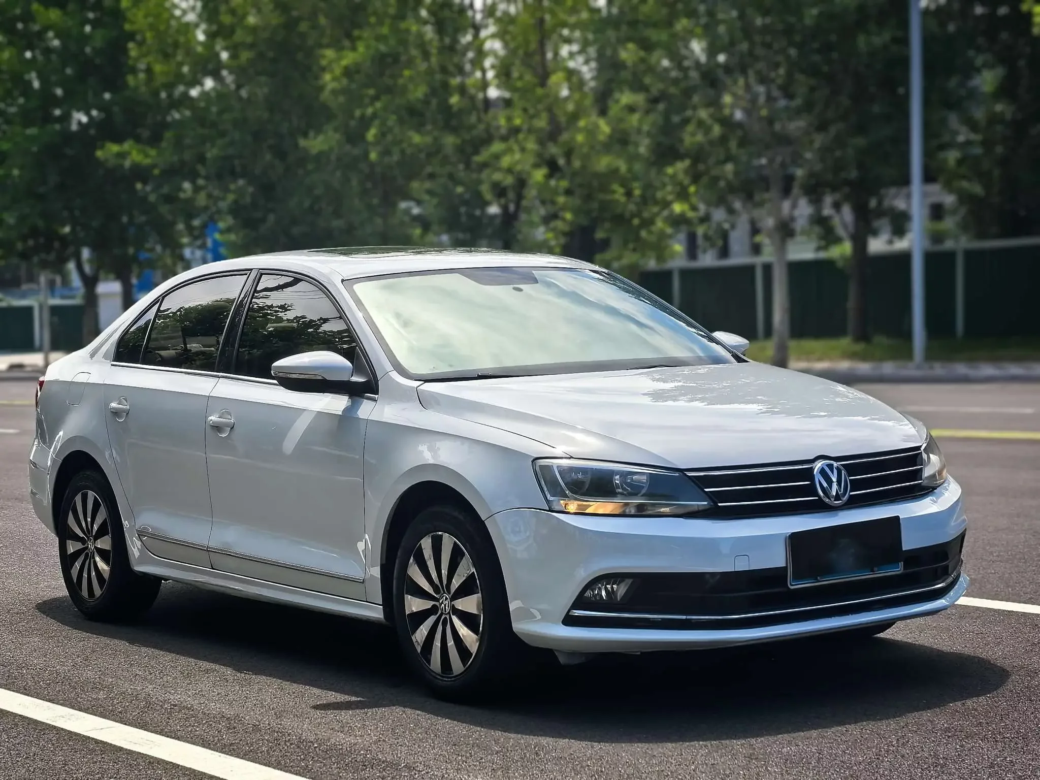 Volkswagen Sagitar