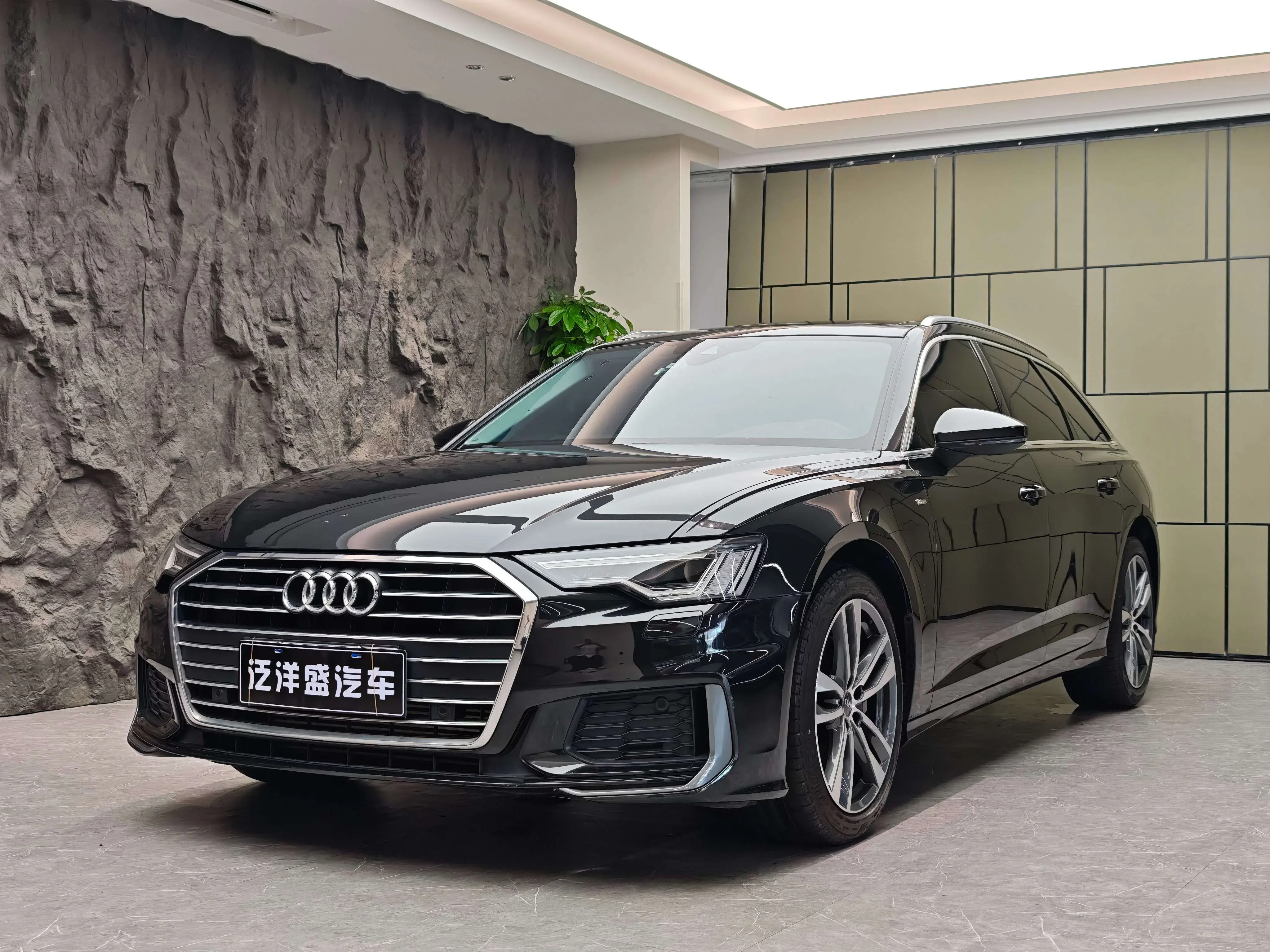 Audi A6  из Китая