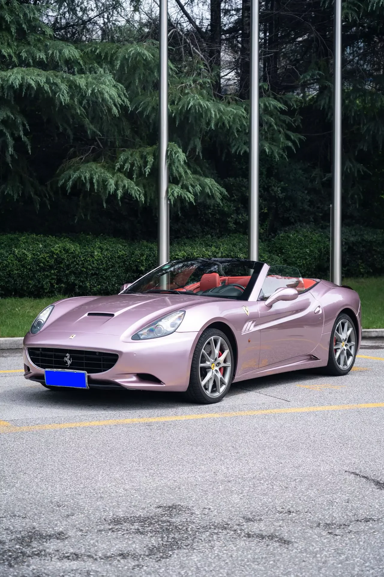 Ferrari California T