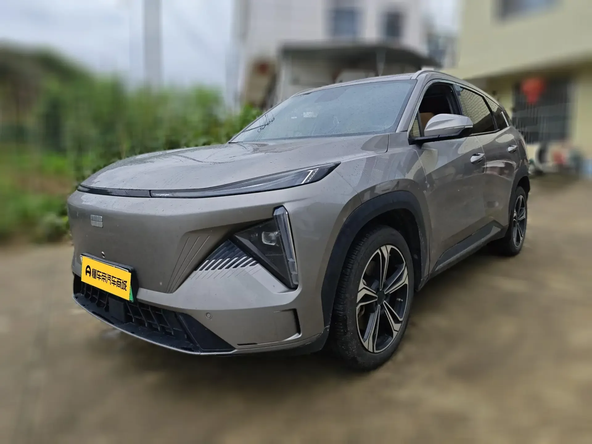 Geely Galaxy L7