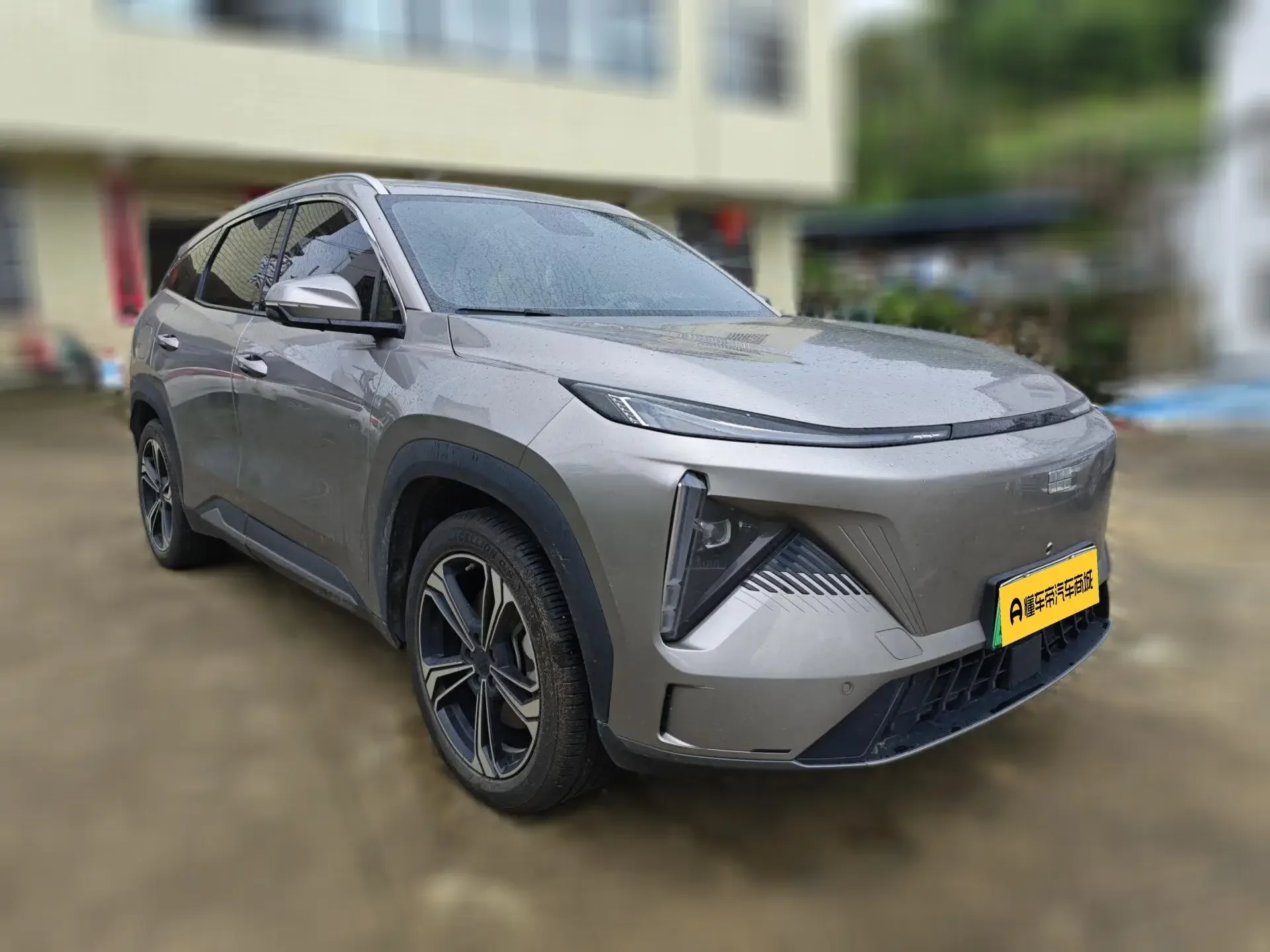 Geely Galaxy L7