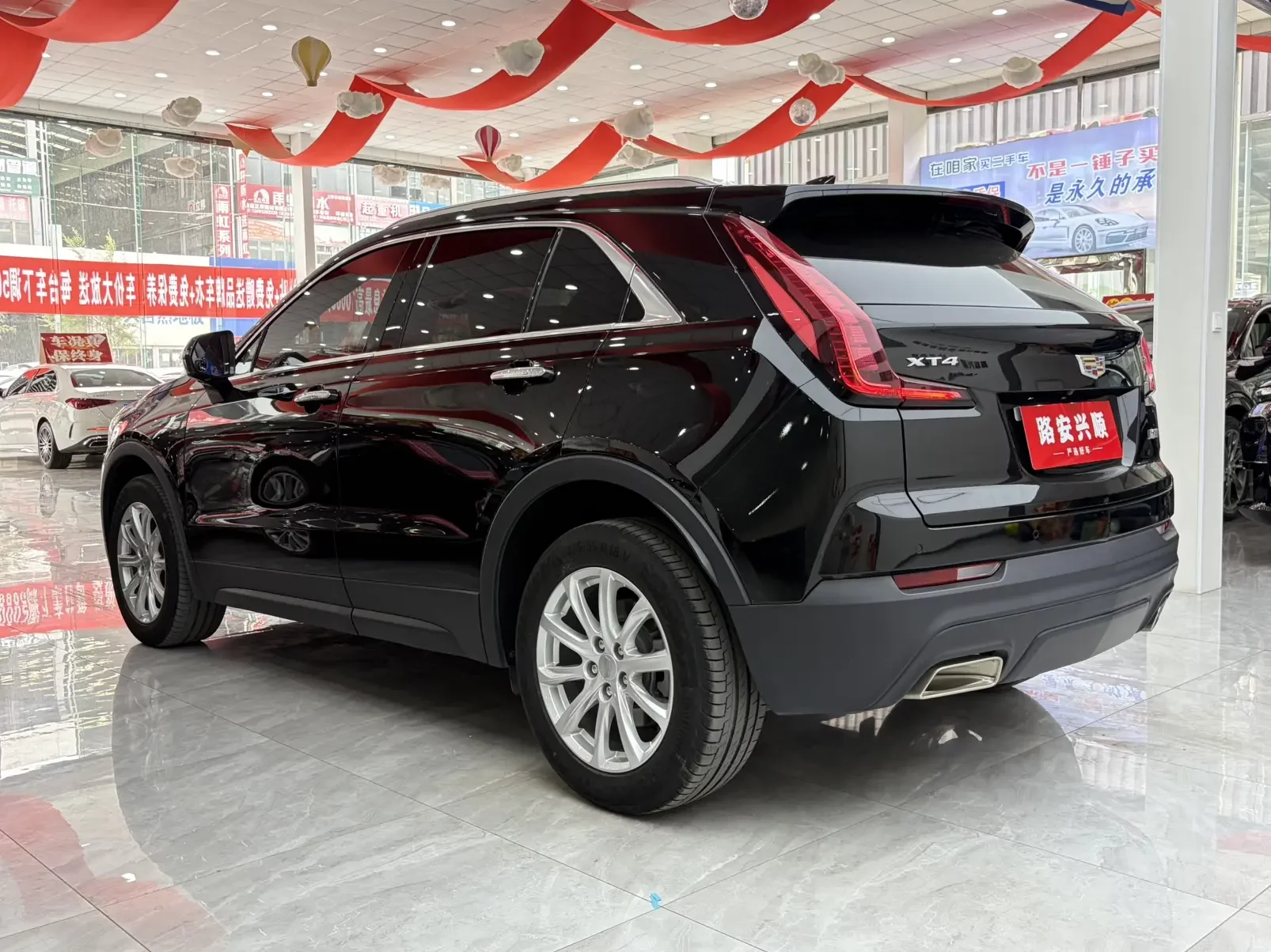 Cadillac XT4