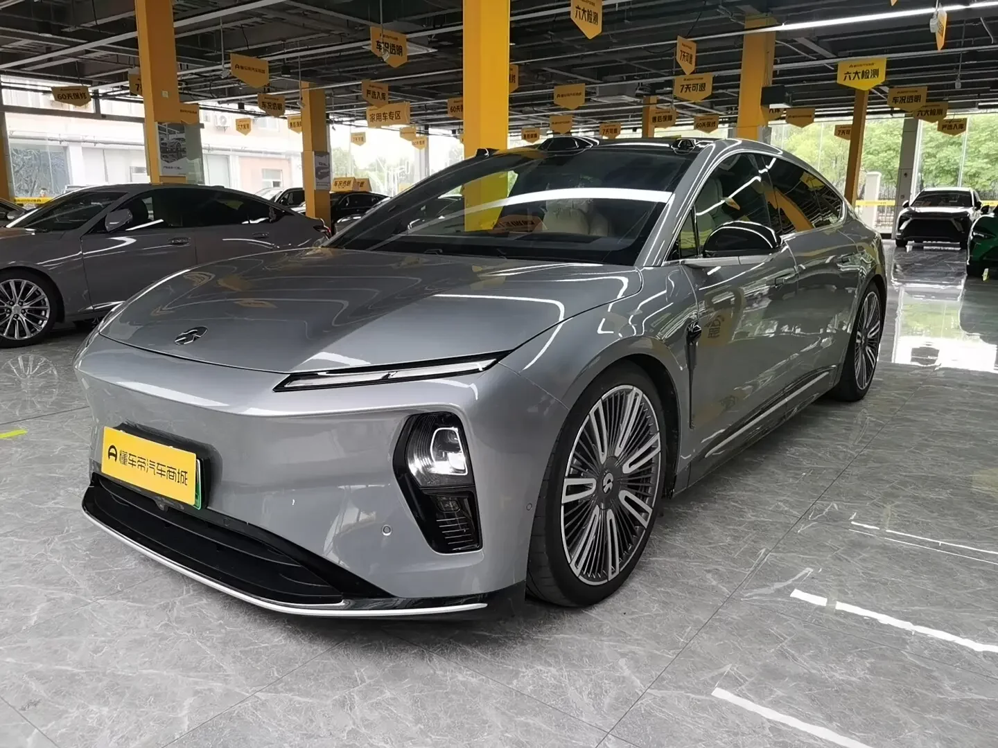 NIO ET9