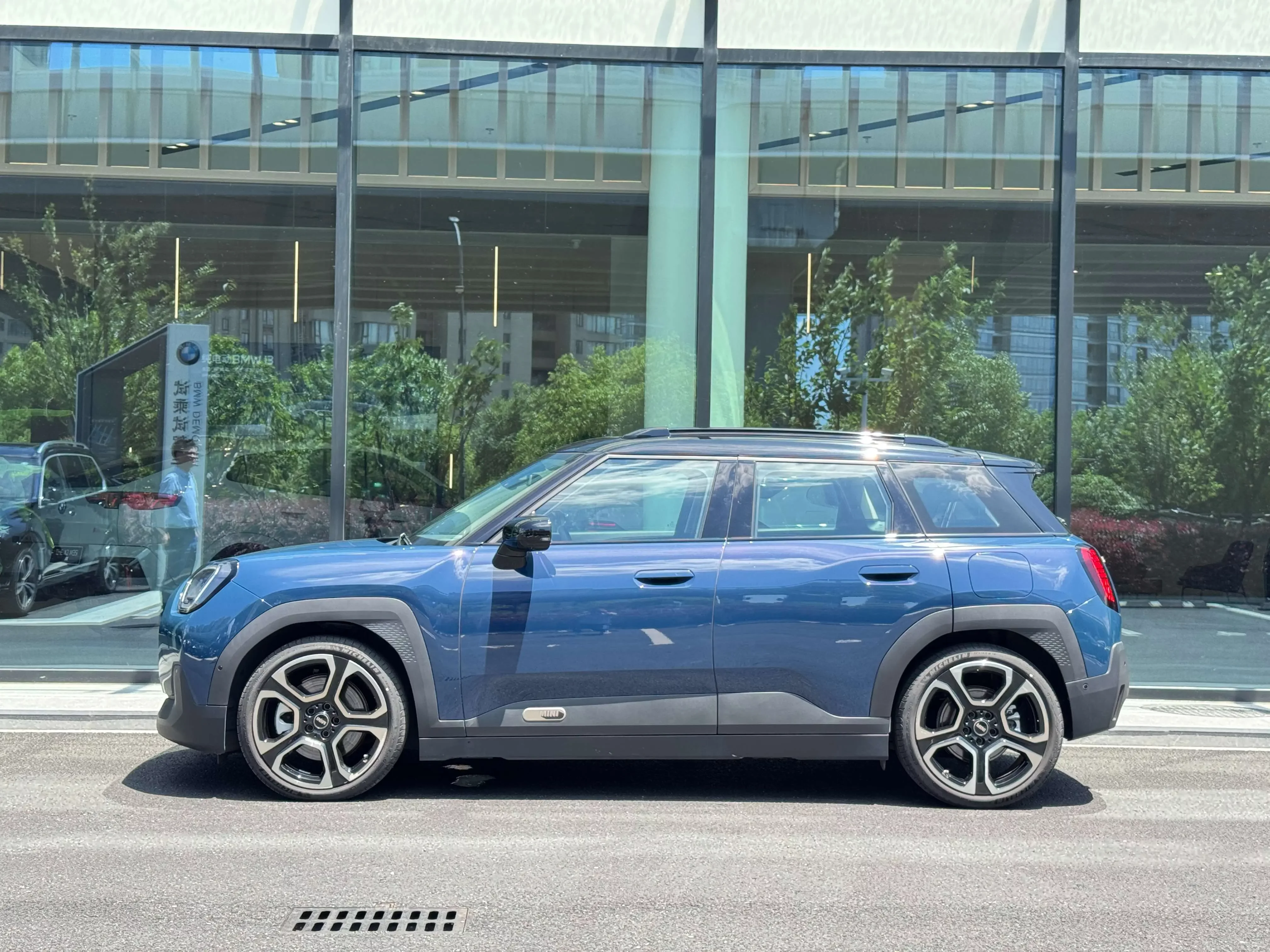MINI ELECTRIC  ACEMAN