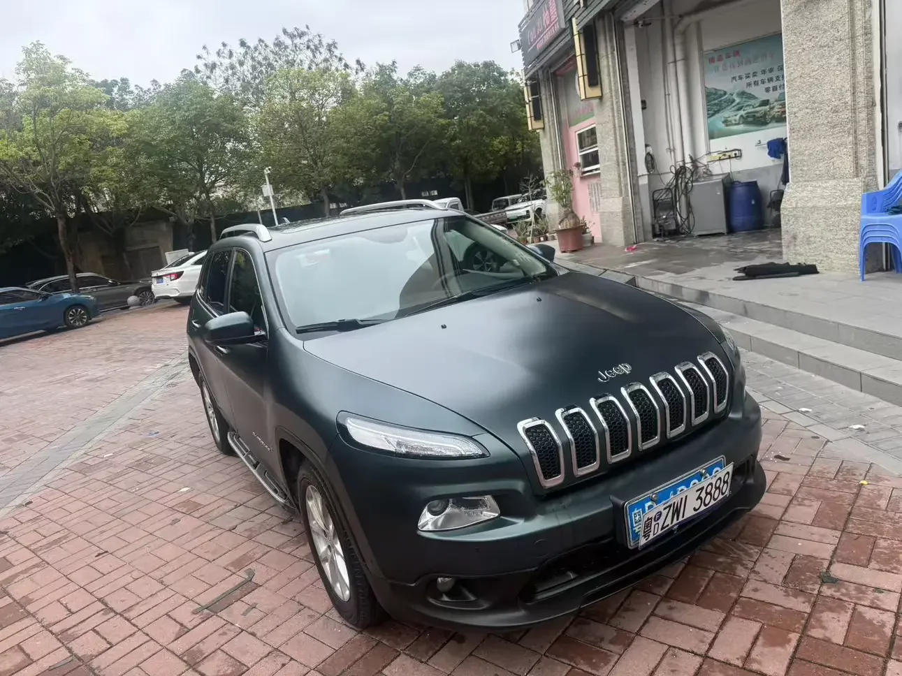 Jeep Cherokee