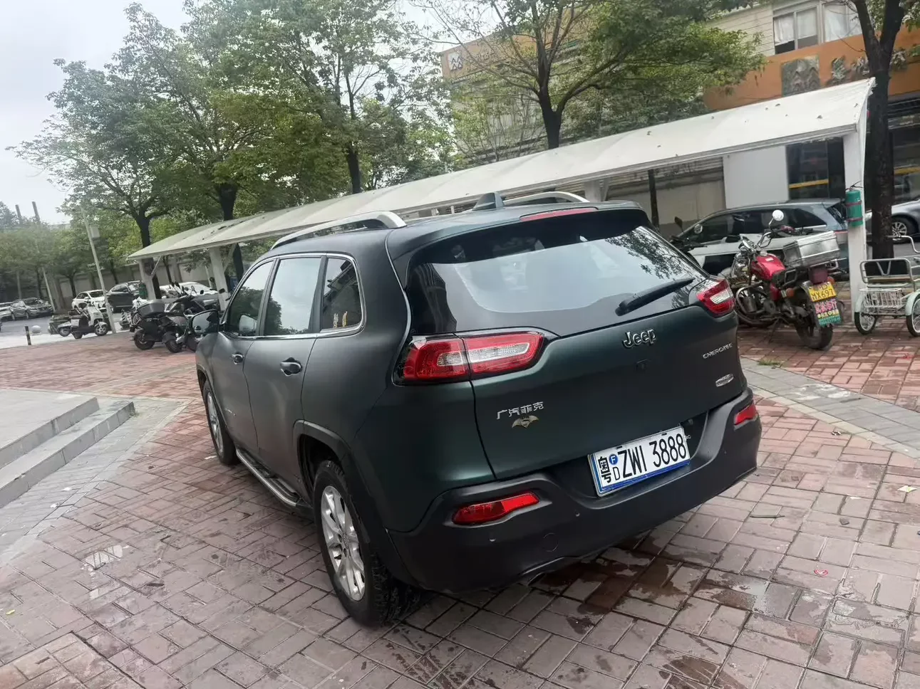 Jeep Cherokee