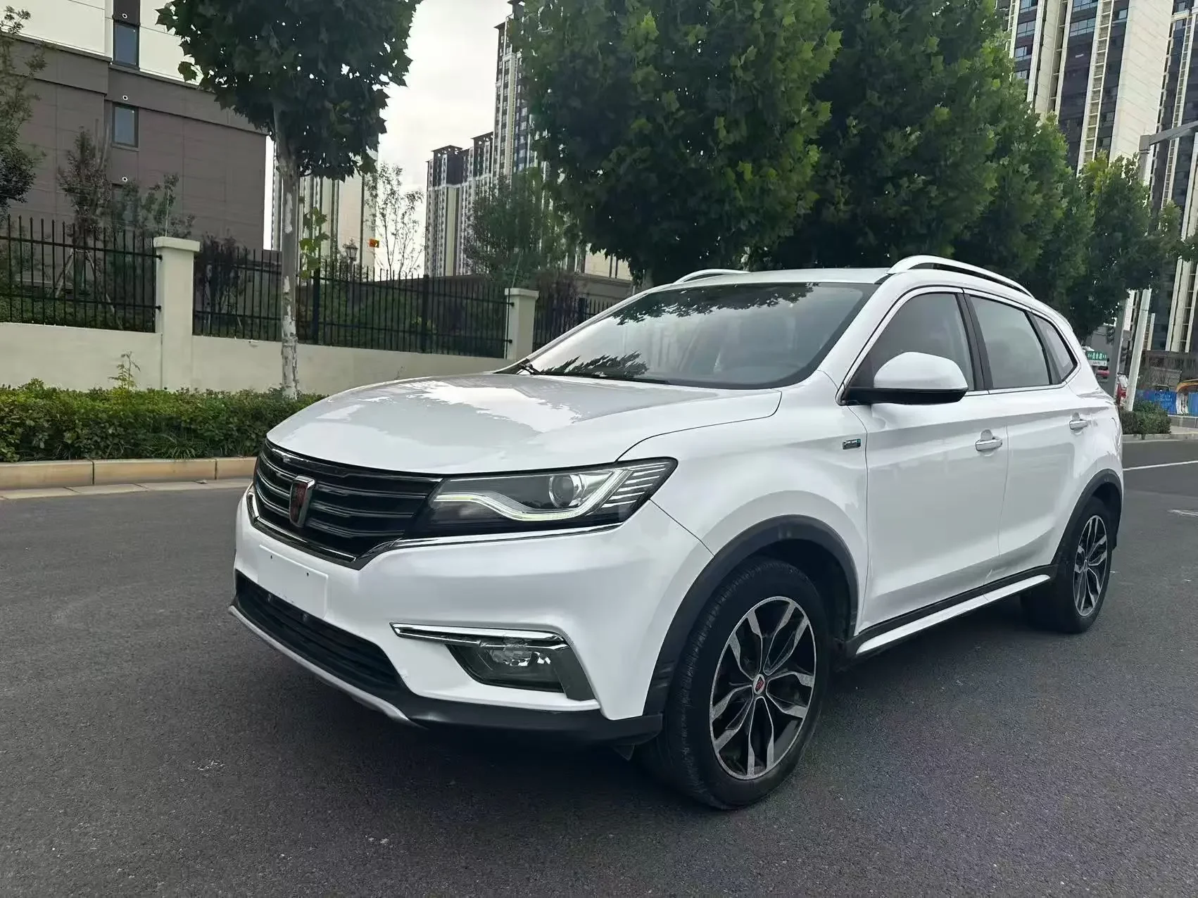 Roewe RX5
