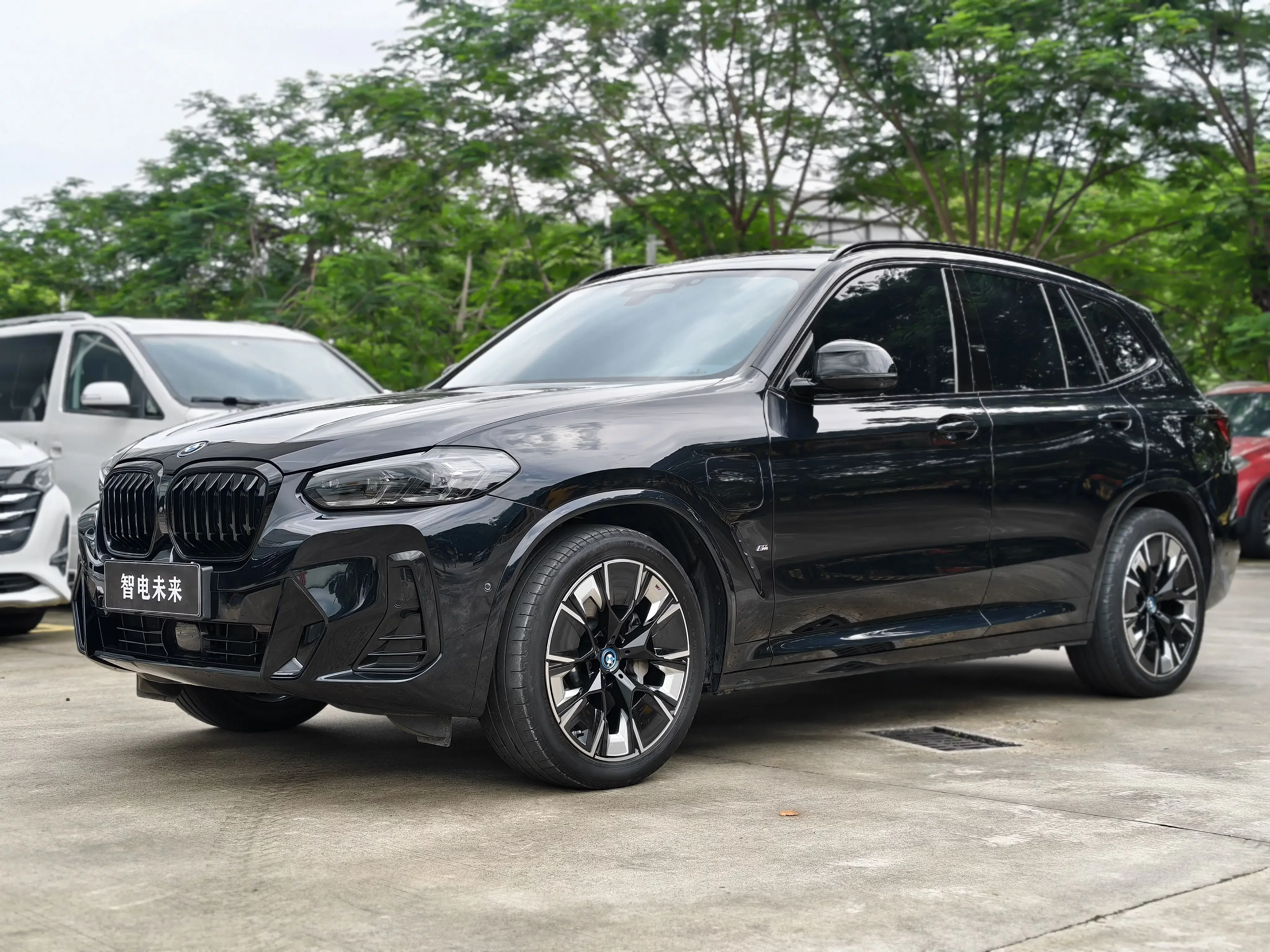 BMW iX3