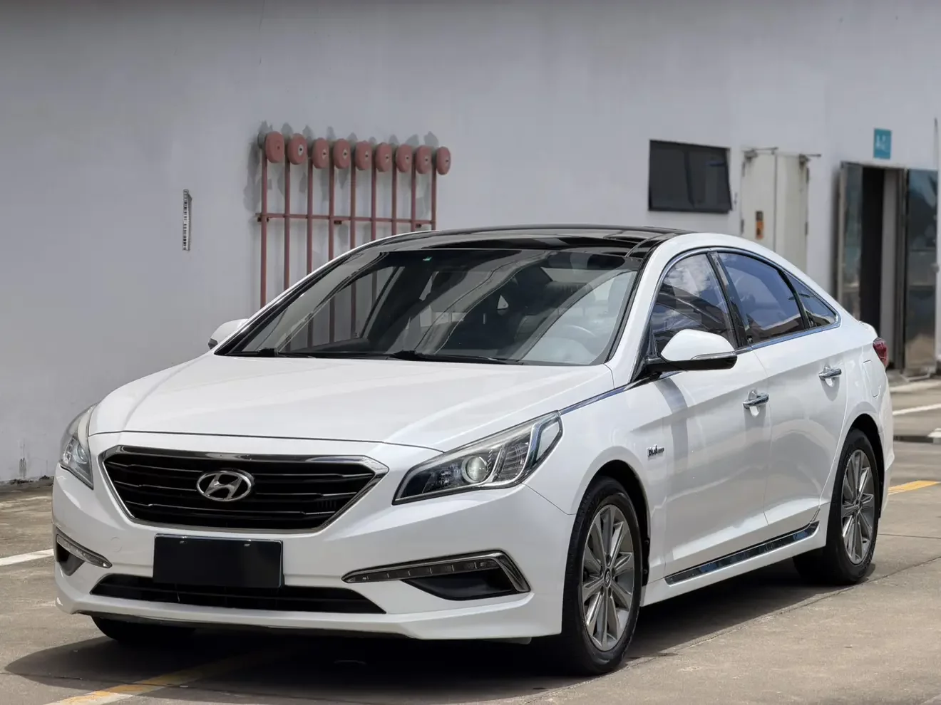 Hyundai sonata nine