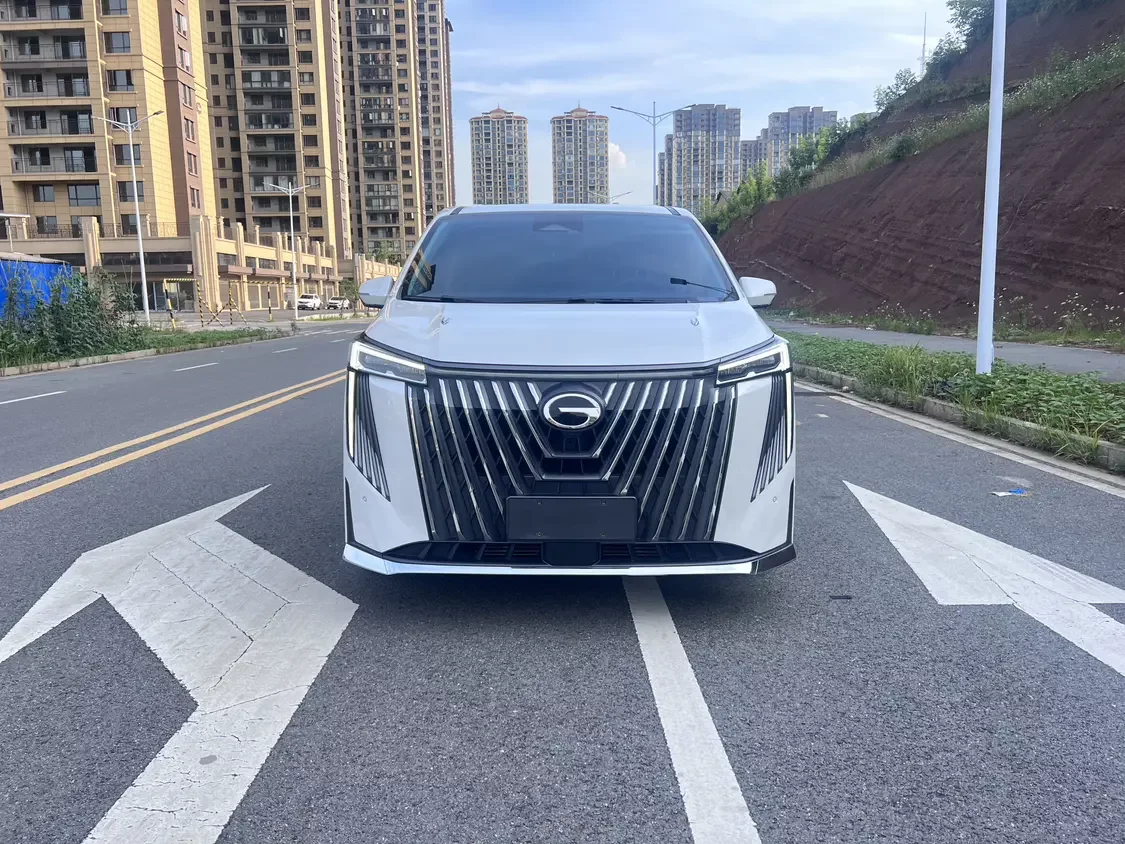 GAC Trumpchi M8