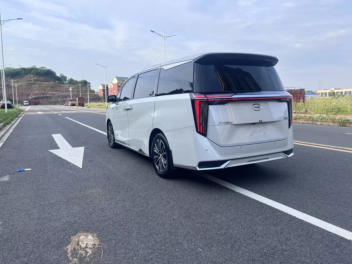 GAC Trumpchi M8