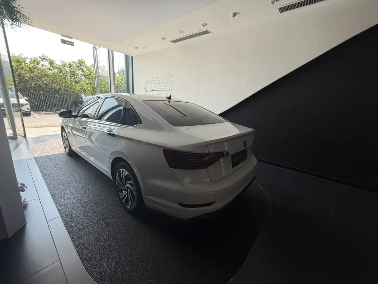 Volkswagen Sagitar