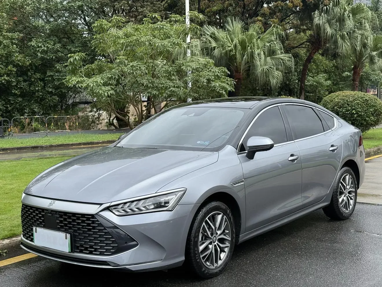 BYD Qin PLUS DM