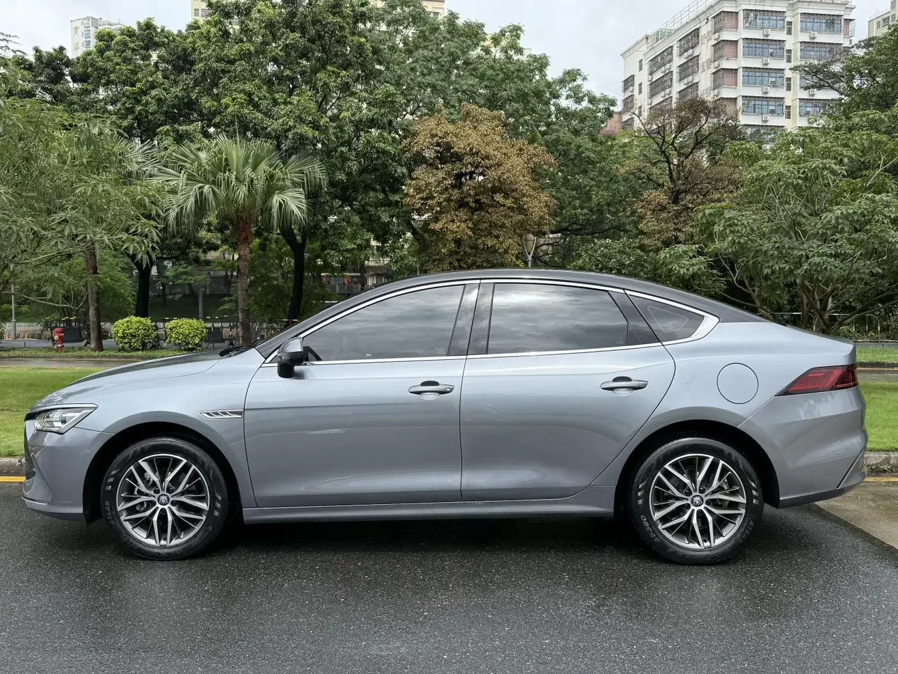 BYD Qin PLUS DM