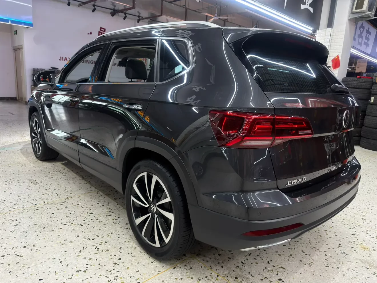 Volkswagen Tharu