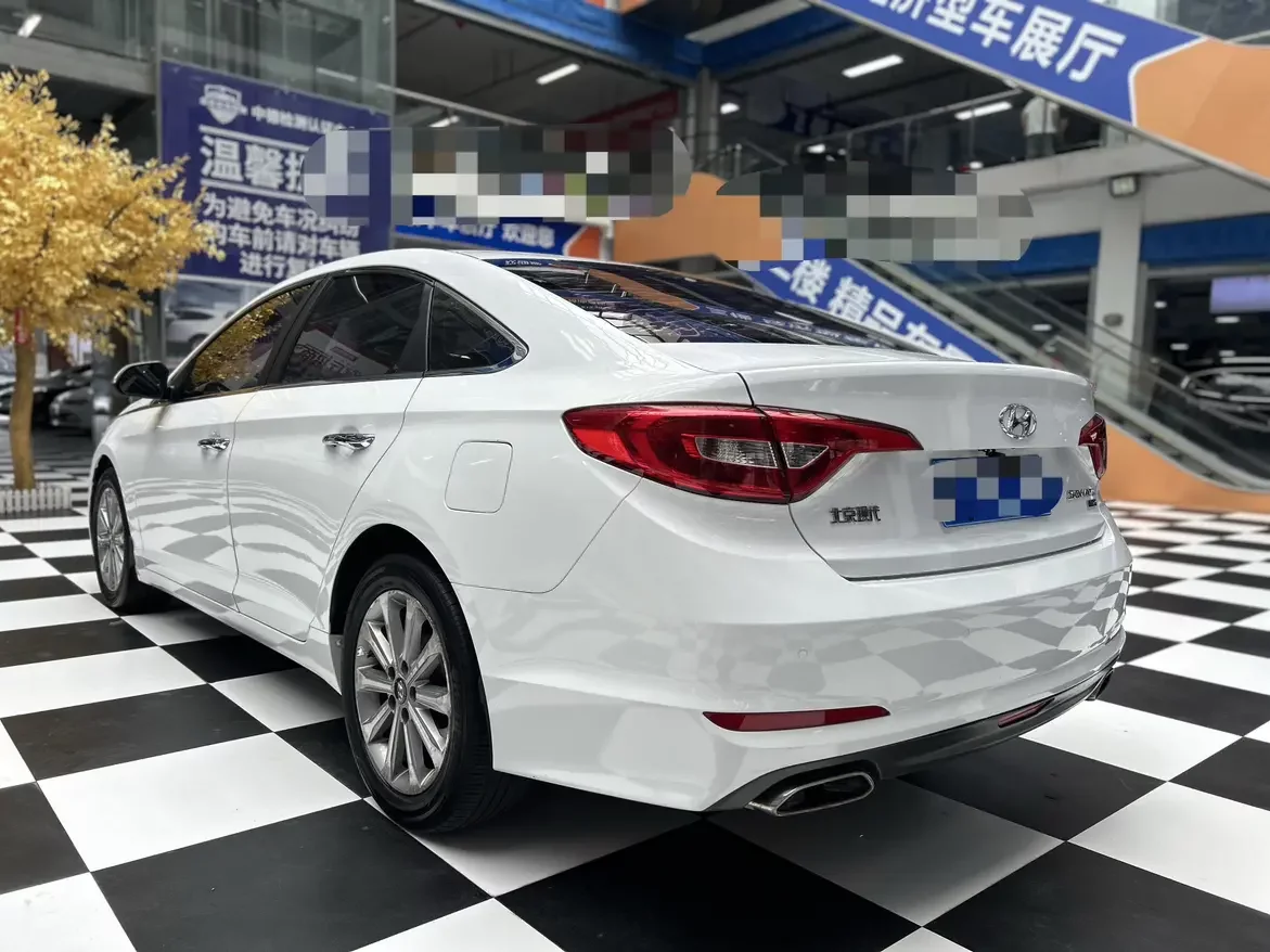 Hyundai sonata nine