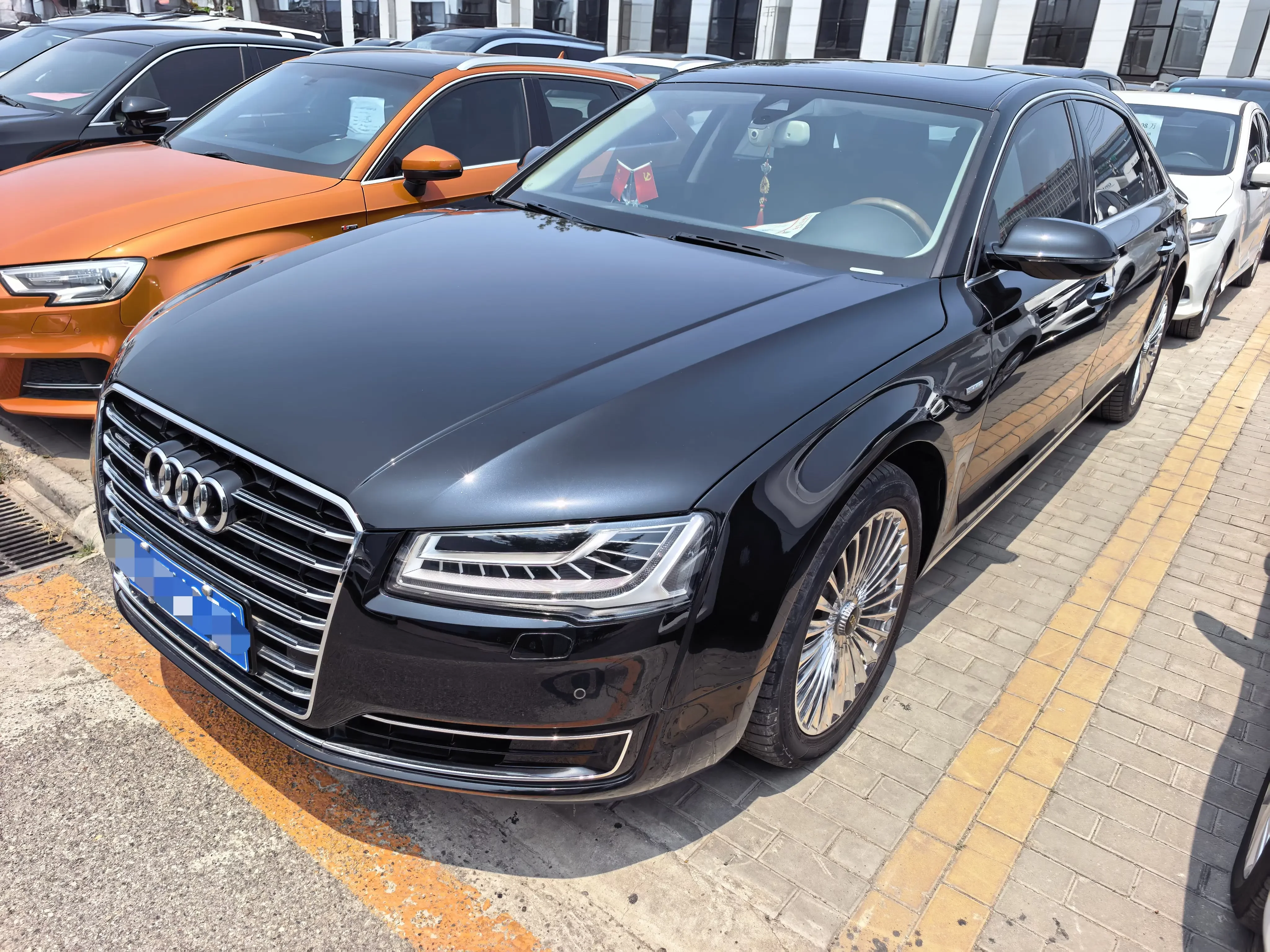 Audi A8