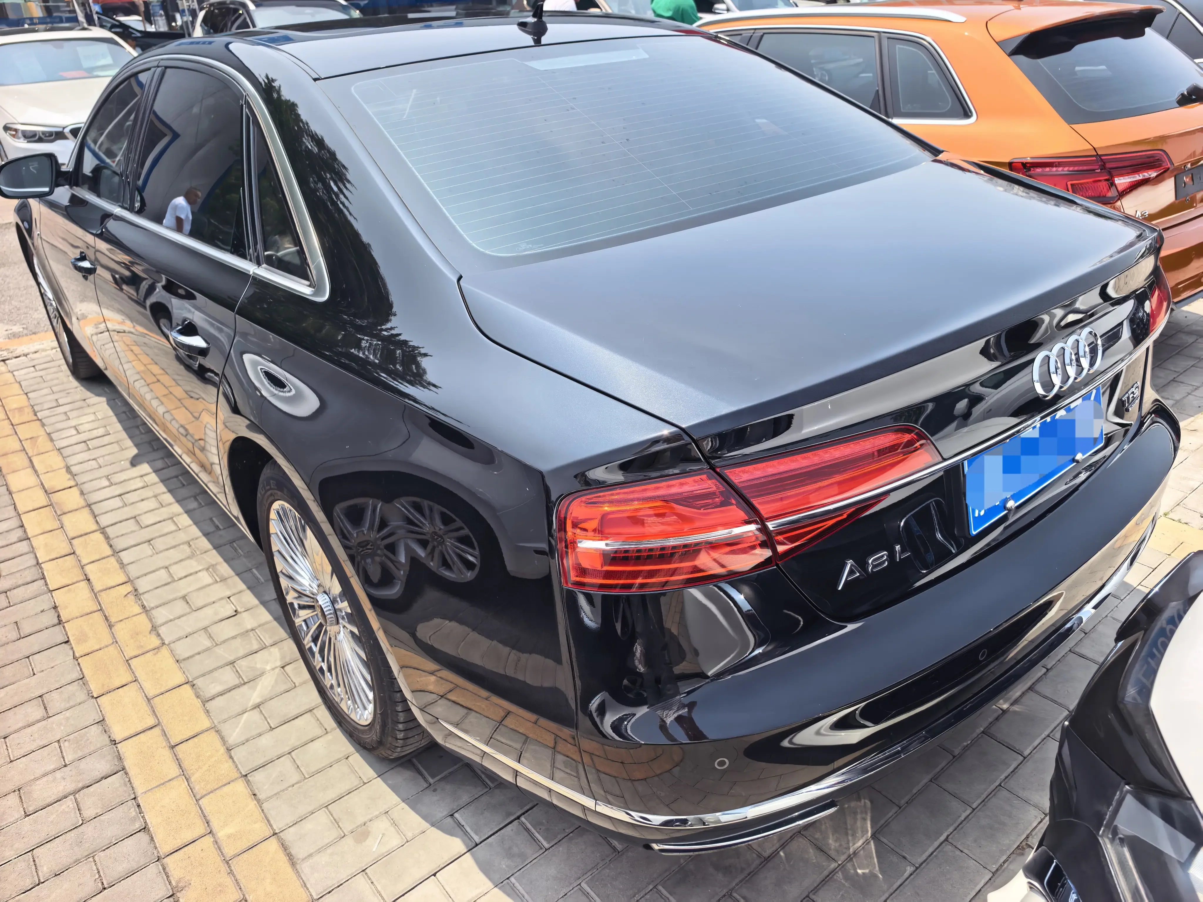 Audi A8