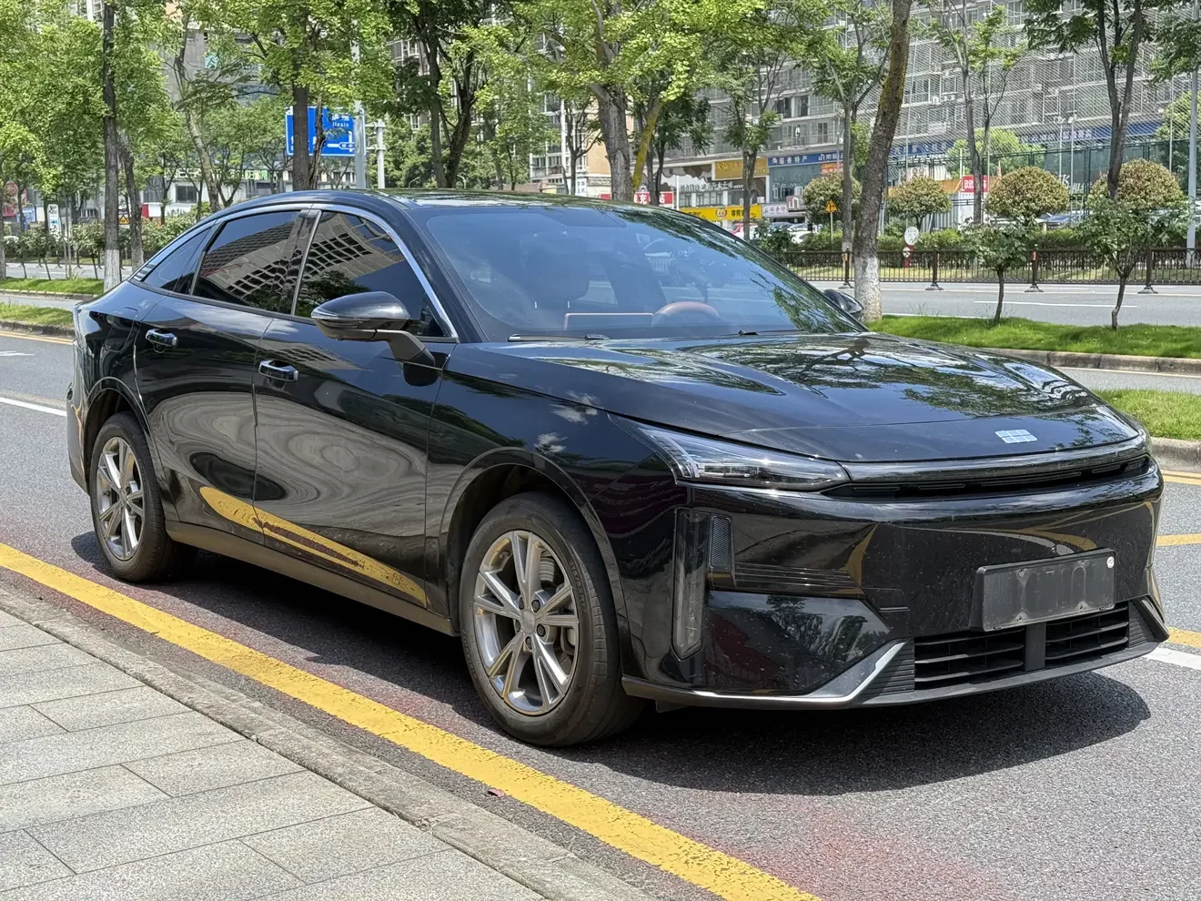 Geely Galaxy L6