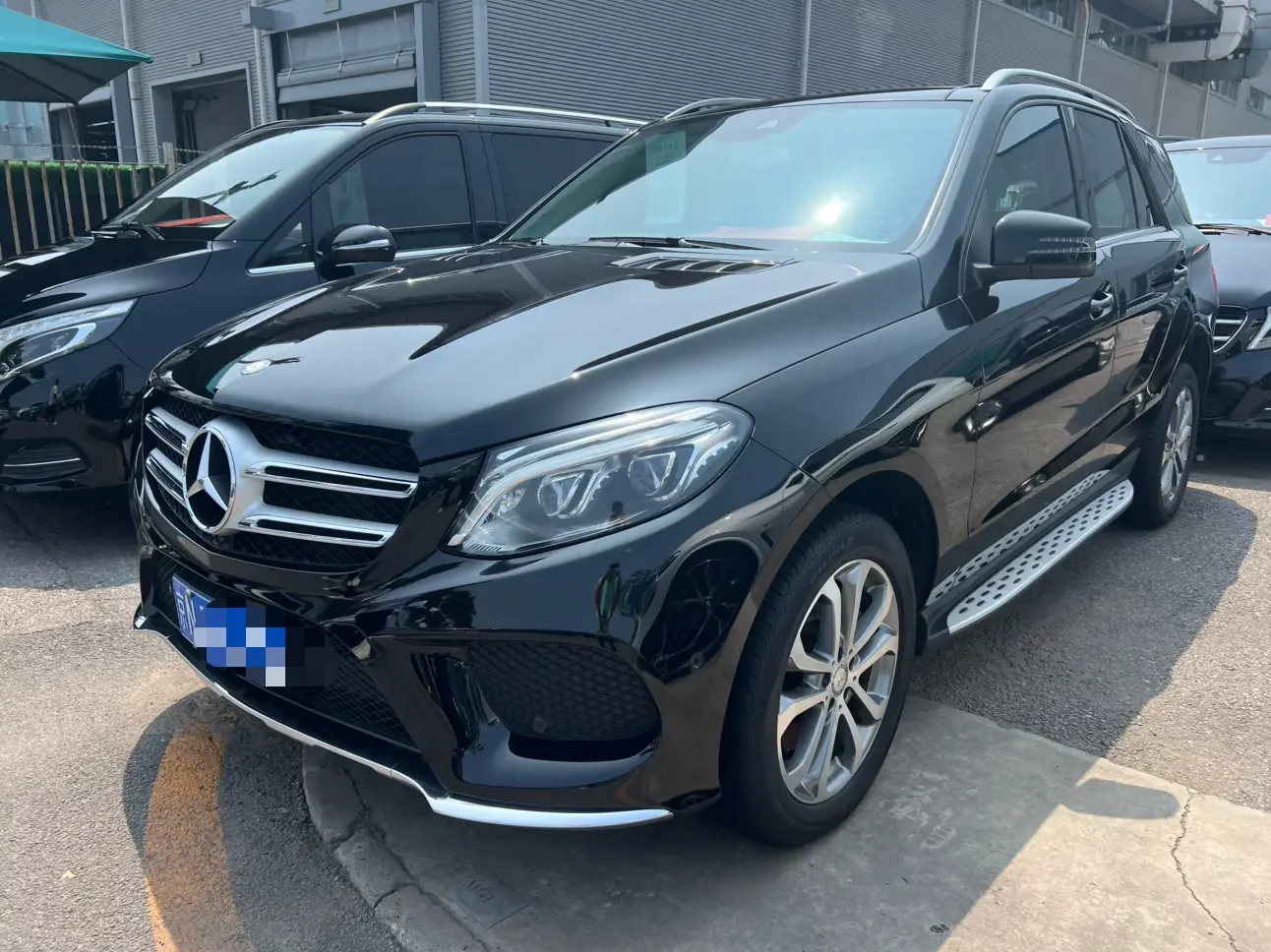 Mercedes-Benz GLE (Imported)