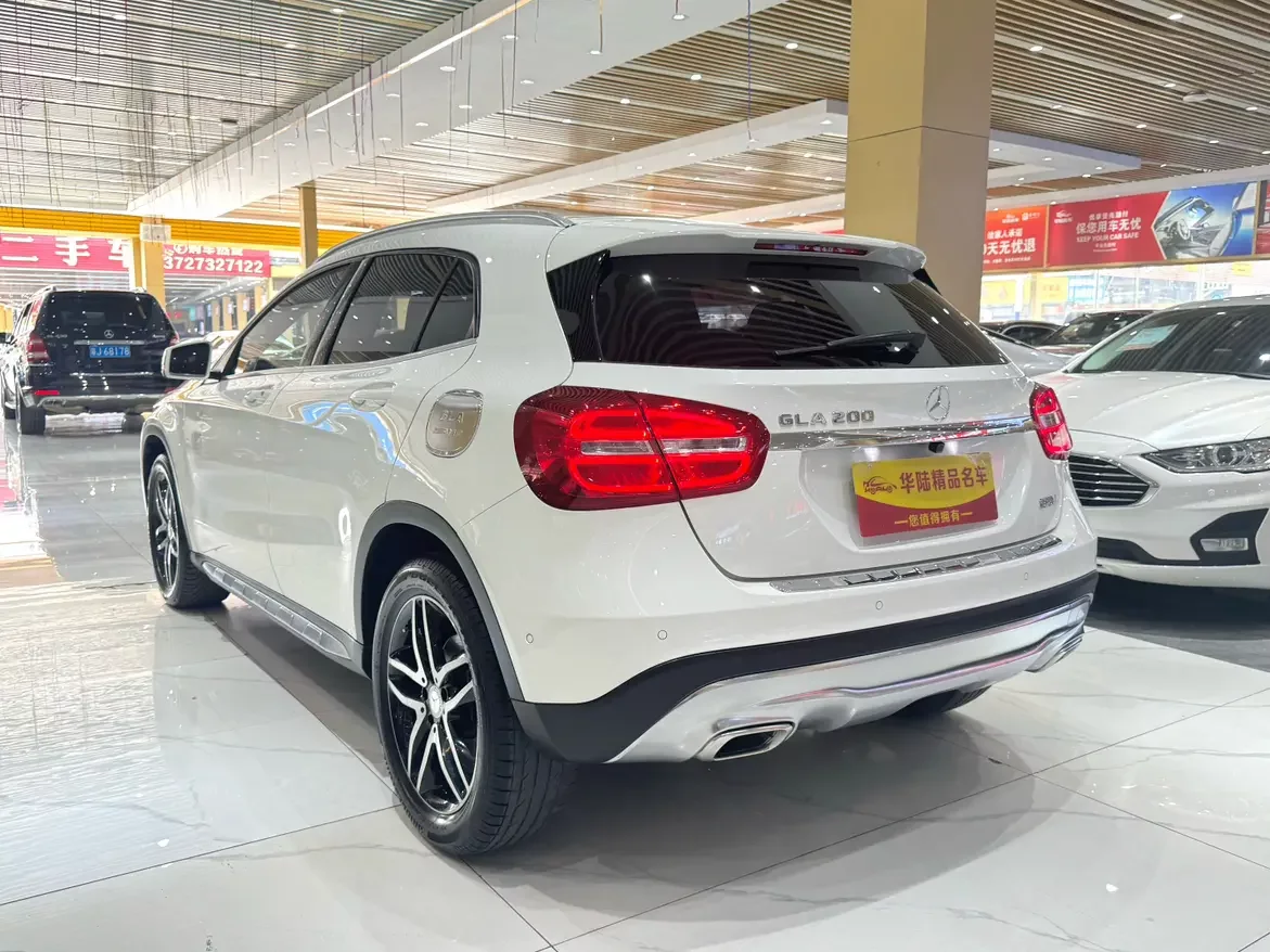 Mercedes-Benz GLA