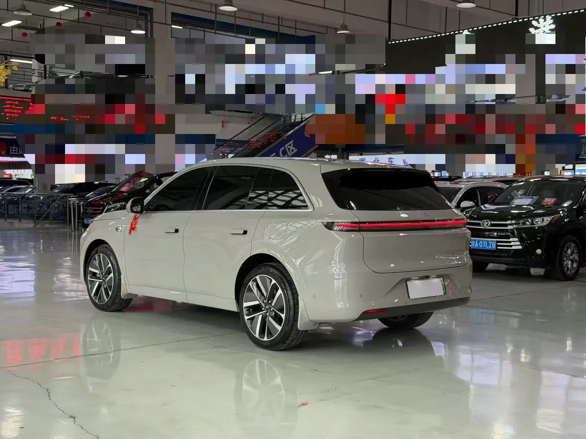 Lixiang L6