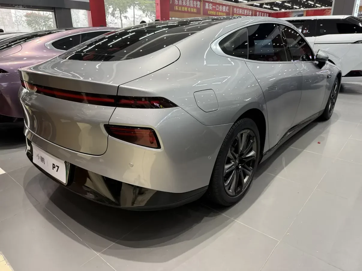 Xpeng P7