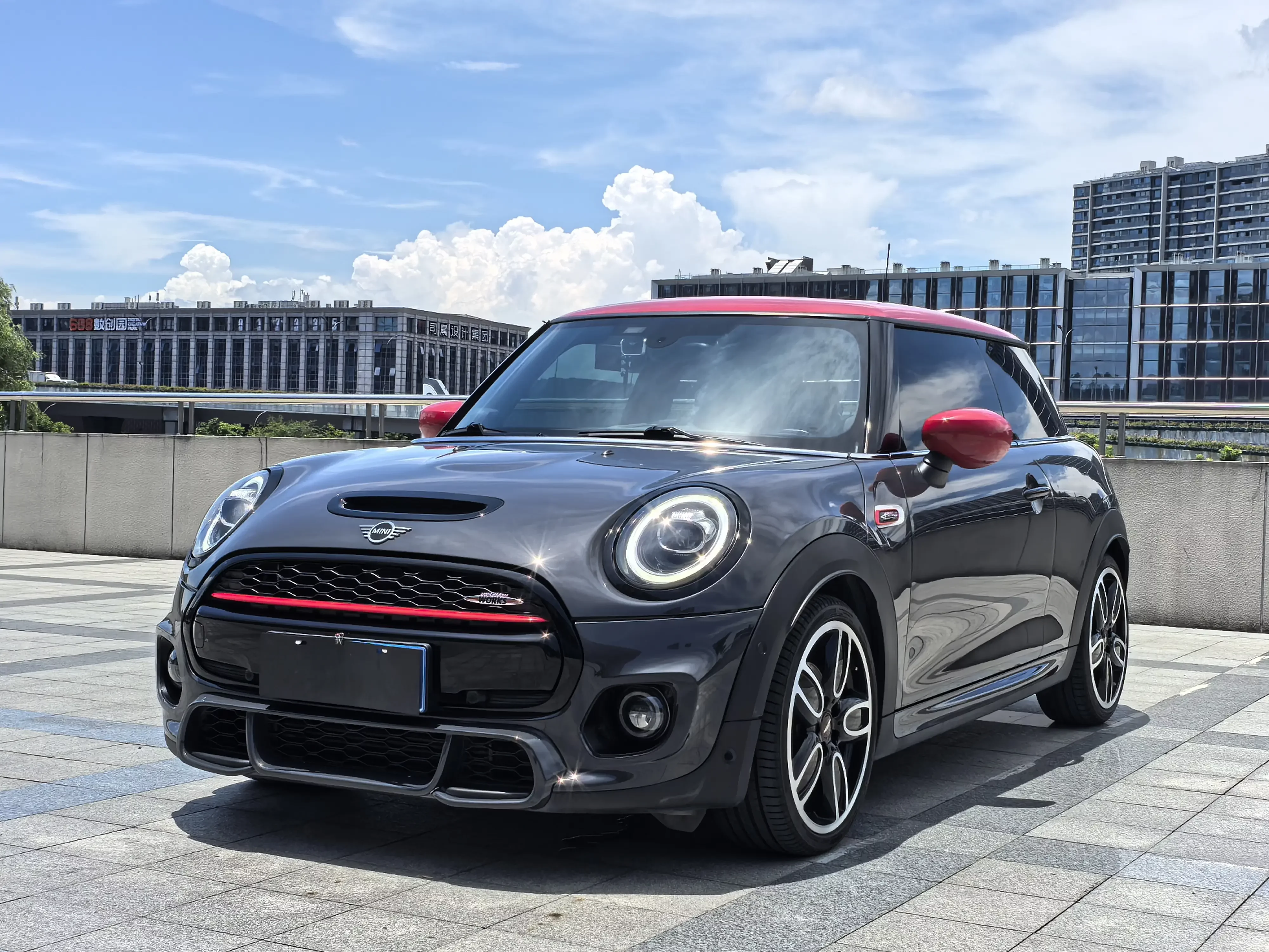 MINI 