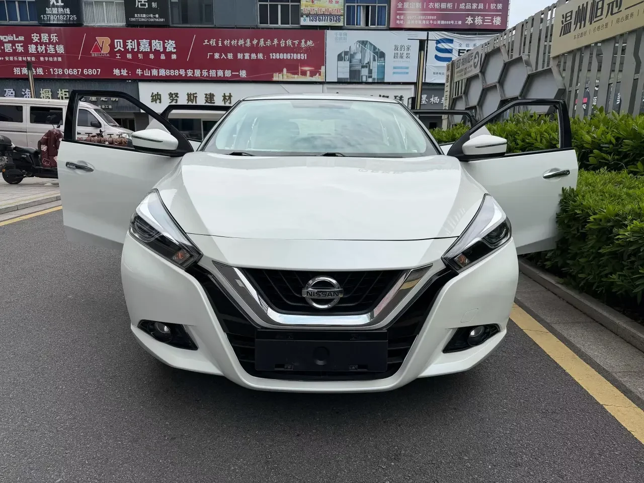 Nissan bluebird